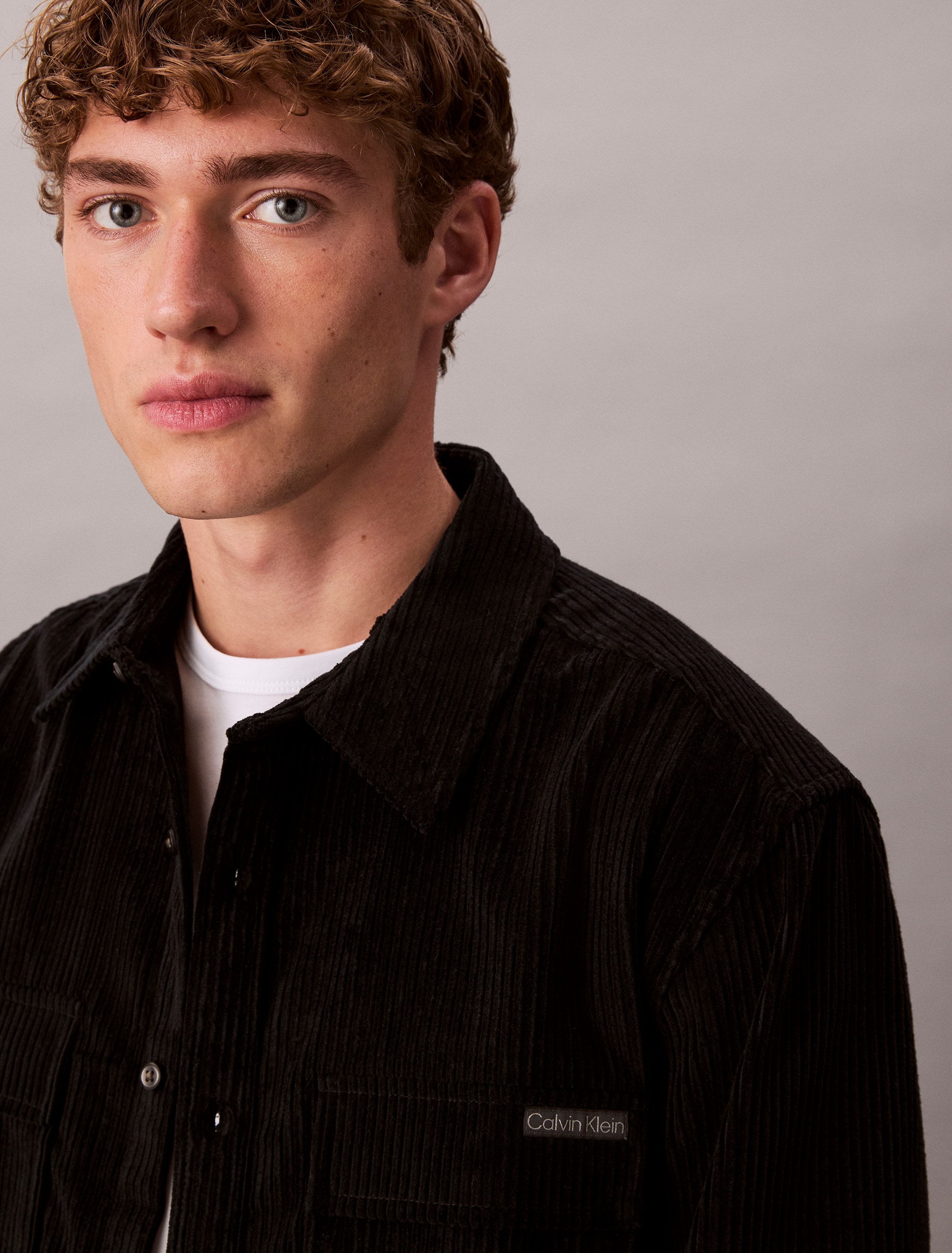 Calvin Klein Jeans Langarmhemd relaxed fit, normaler Hemdkragen, mit Brusttaschen