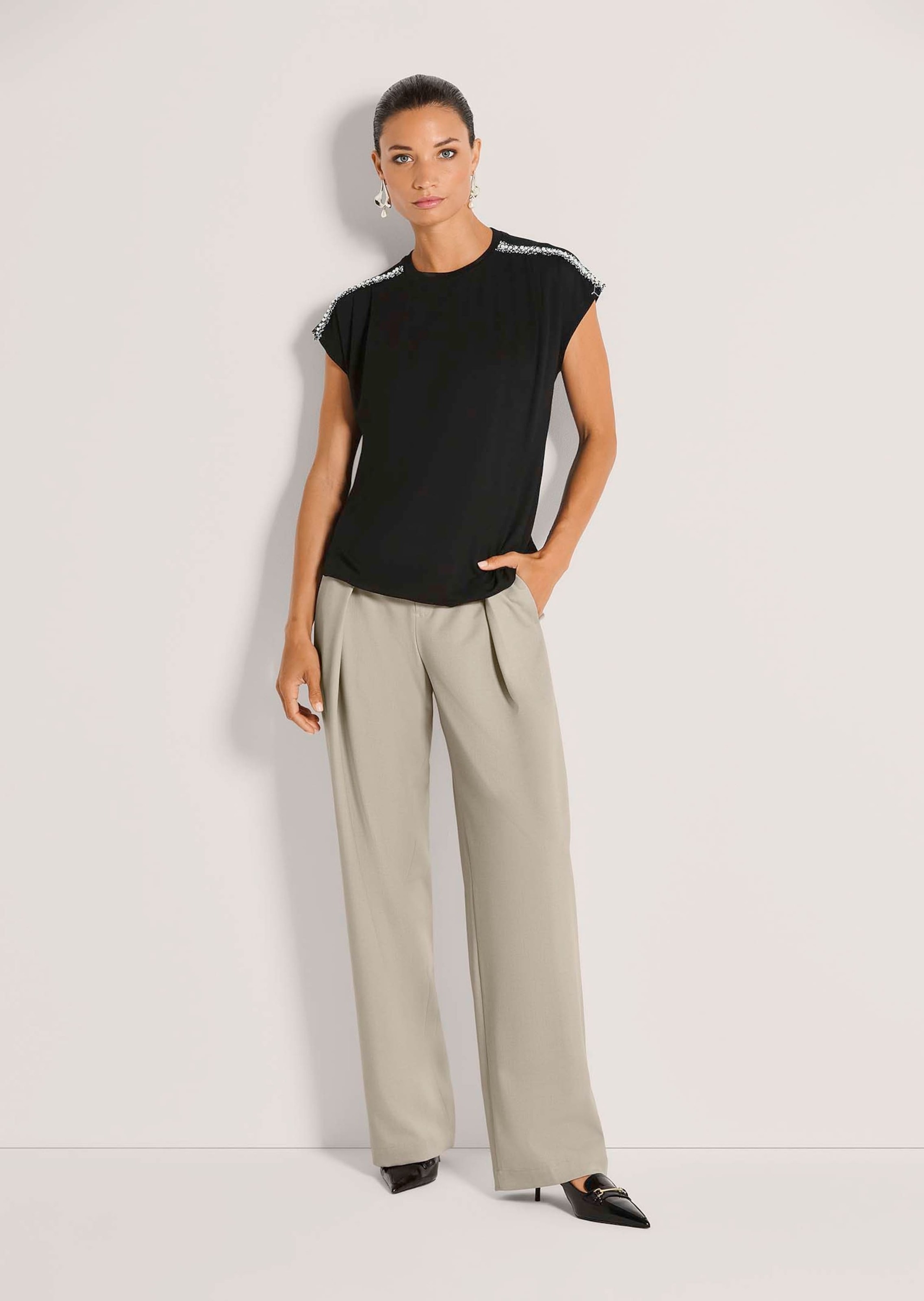 MADELEINE Kurzarmshirt »Shirt Legeres Basic-Shirt mit Kurzarm, Rundhals« Borte