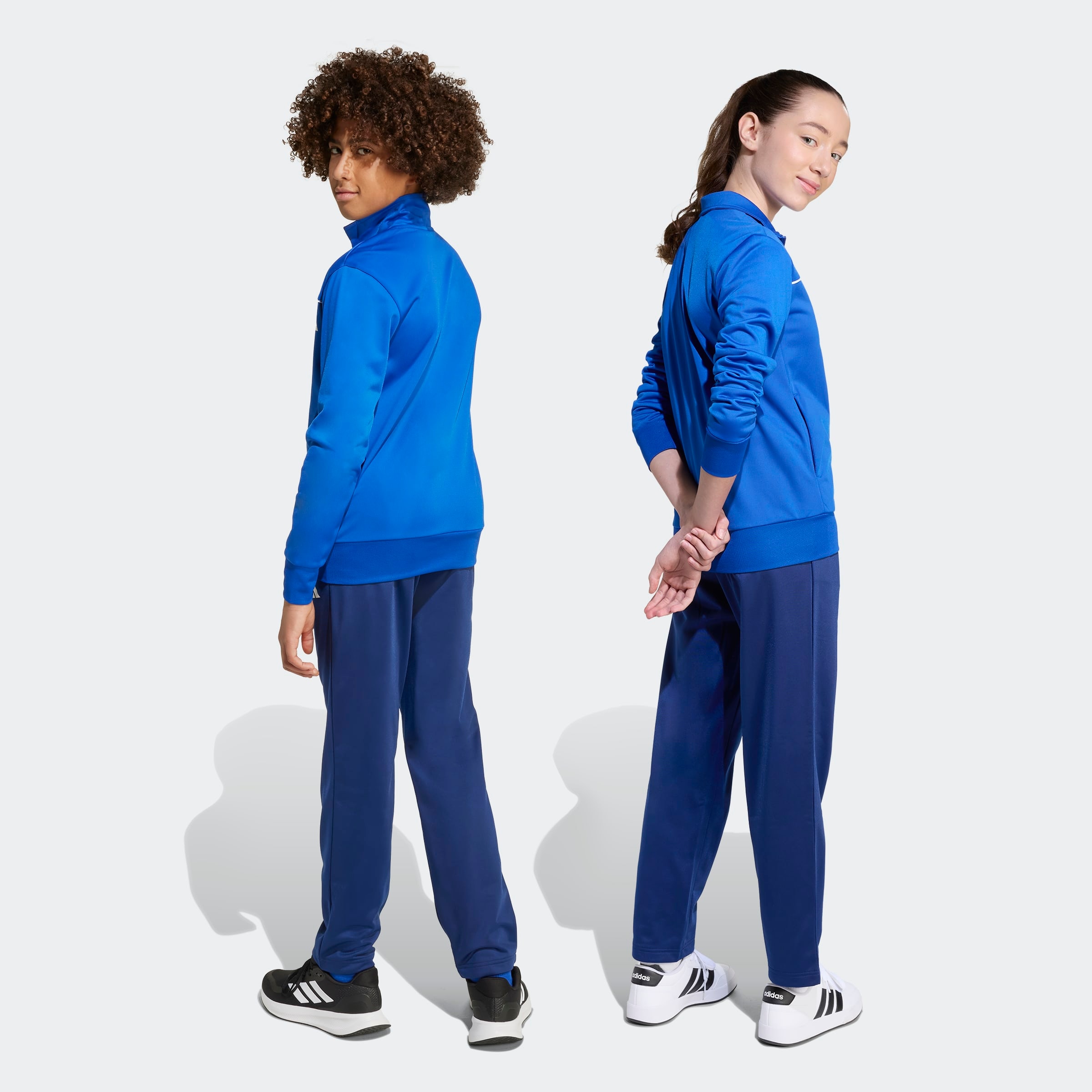 adidas Sportswear Trainingsanzug »COLOUR POP AUS TRIKOT FÜR KINDER« 2 Stk. für Kinder und Teens, zweiteiliges Set, mit Stehkragen