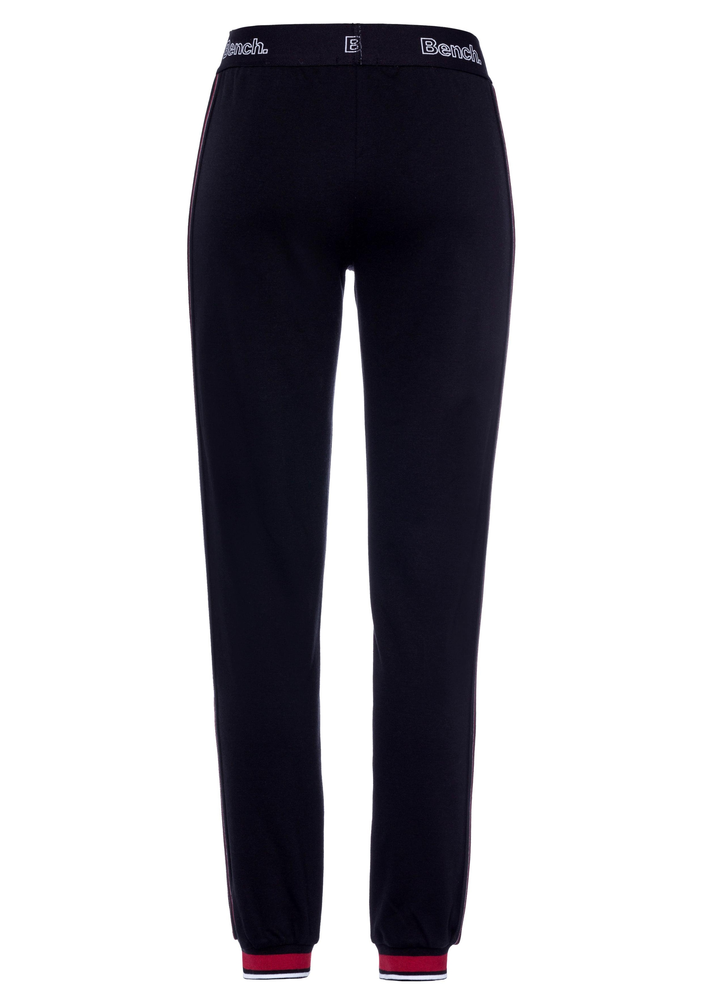 Relaxhose, Loungeanzug OTTOversand bei Bench. Loungewear mit Seitenstreifen, Loungewear,