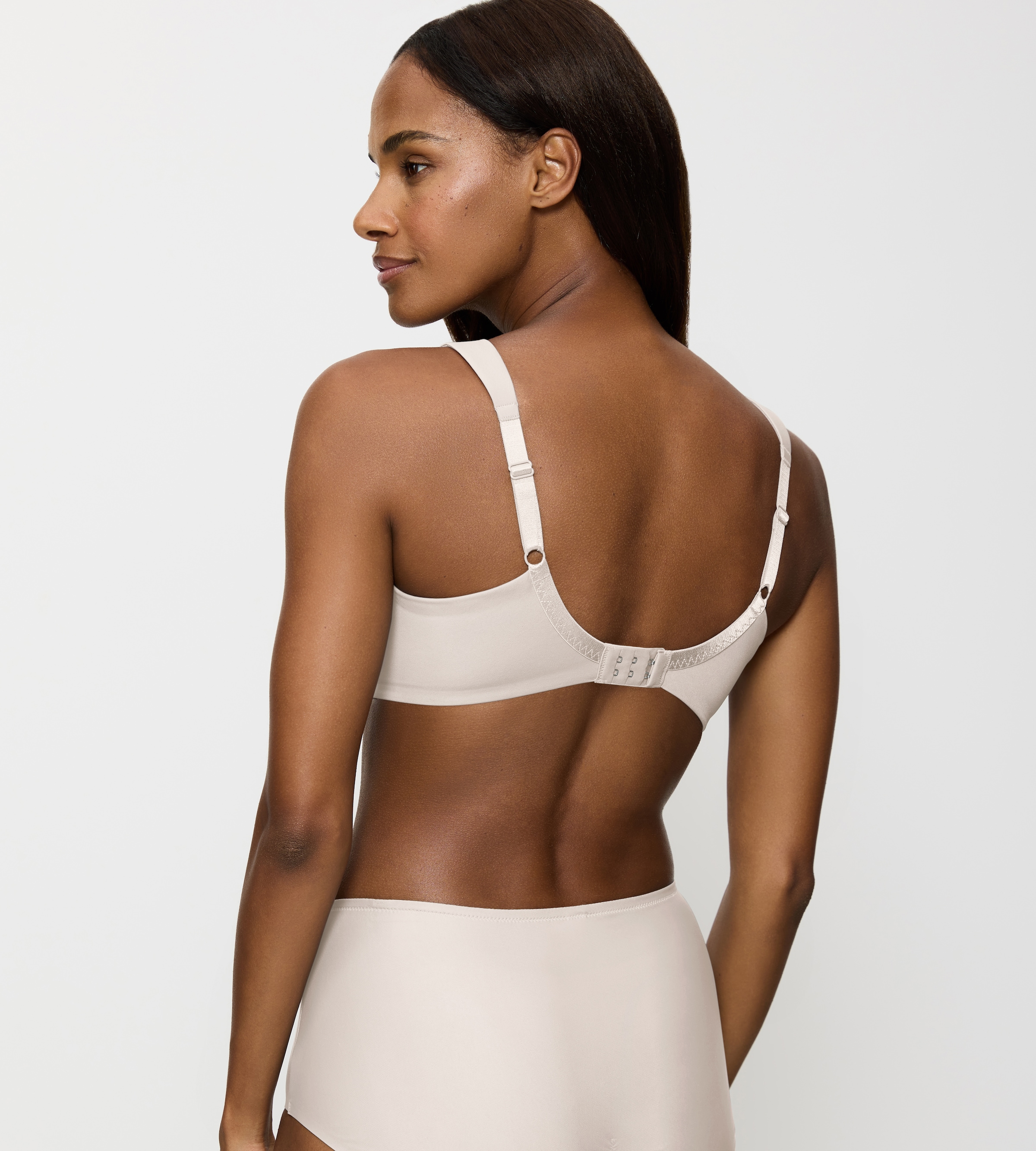 Triumph Minimizer-BH »True Shape Sensation« verkleinert die Brust optisch um eine Cup-Größe