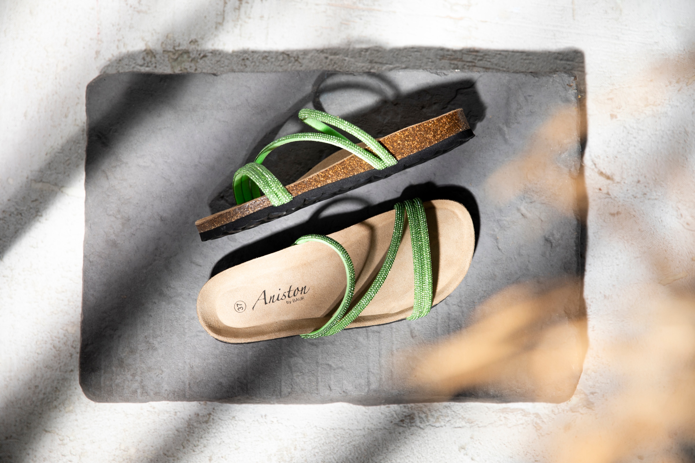 Aniston SHOES Pantolette, Sommerschuh, Strandschuh, Glitzersteine - NEUE KOLLEKTION