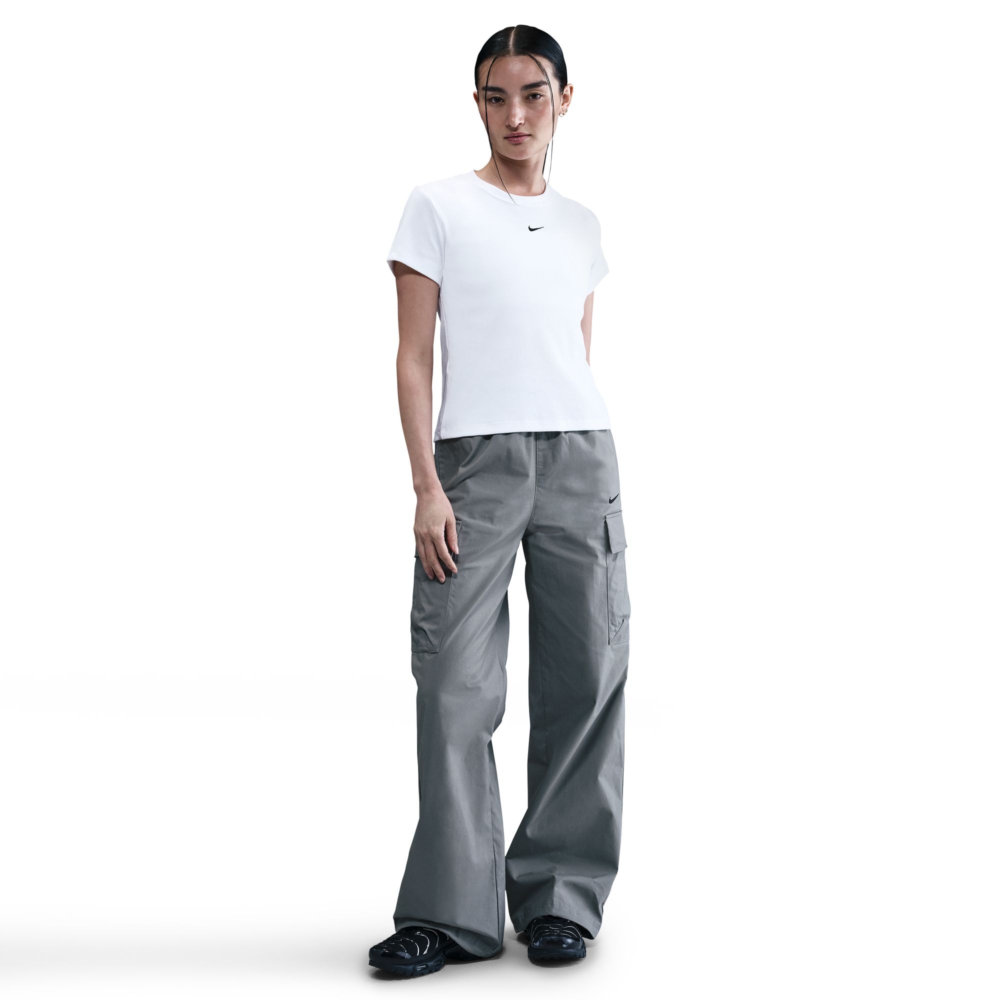Nike Sportswear T-Shirt »Nike Sportswear Women's Tight Ribbed Short-Sleeve T-Shirt« mit Rundhalsausschnitt, kragenlos, Kurzarm, aus Feinripp-Material