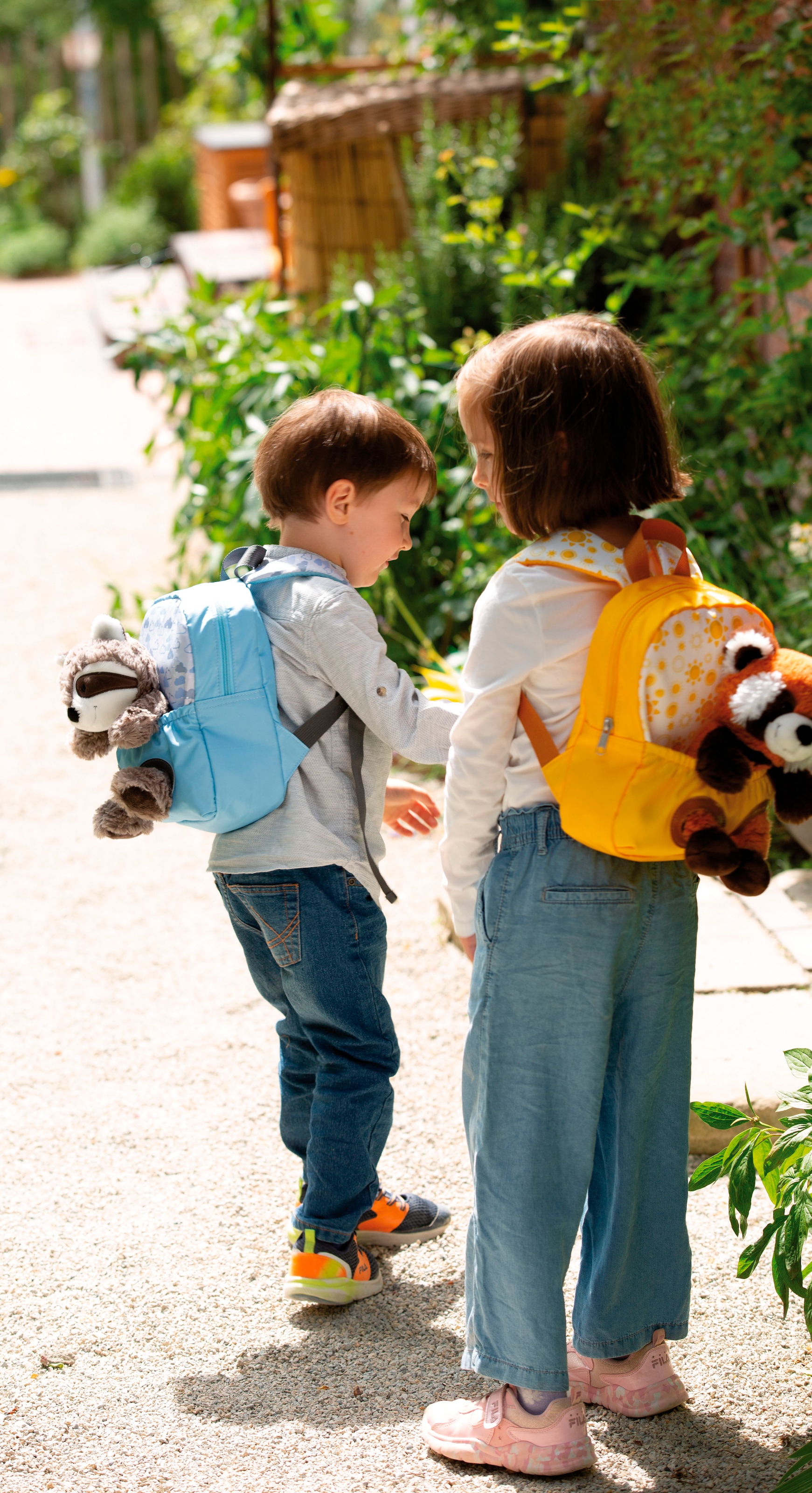 Nici Kinderrucksack »Travel Friends, Rucksack mit Plüsch Waschbär, 25 cm«