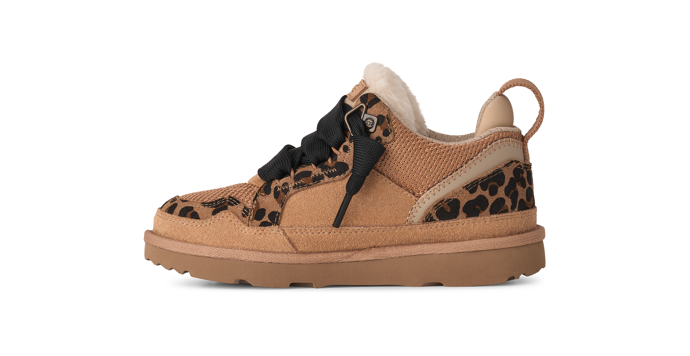 UGG Sneaker »K LOWMEL SPOTTED«  Schnürboots mit gepolsterter Lasche und Logoaufnäher