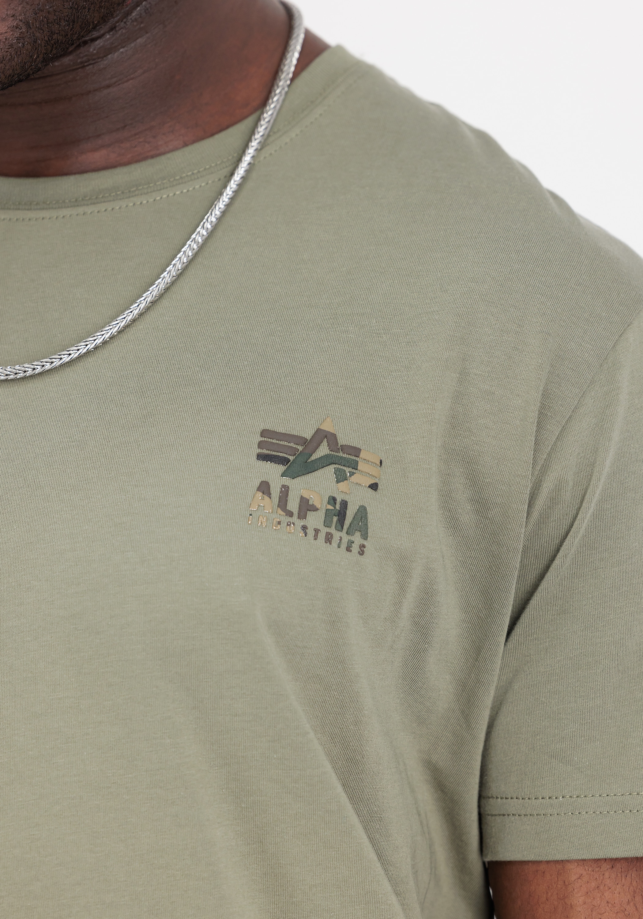 Alpha Industries T-Shirt »Camo Logo Puff Print Backprint T-Shirt«