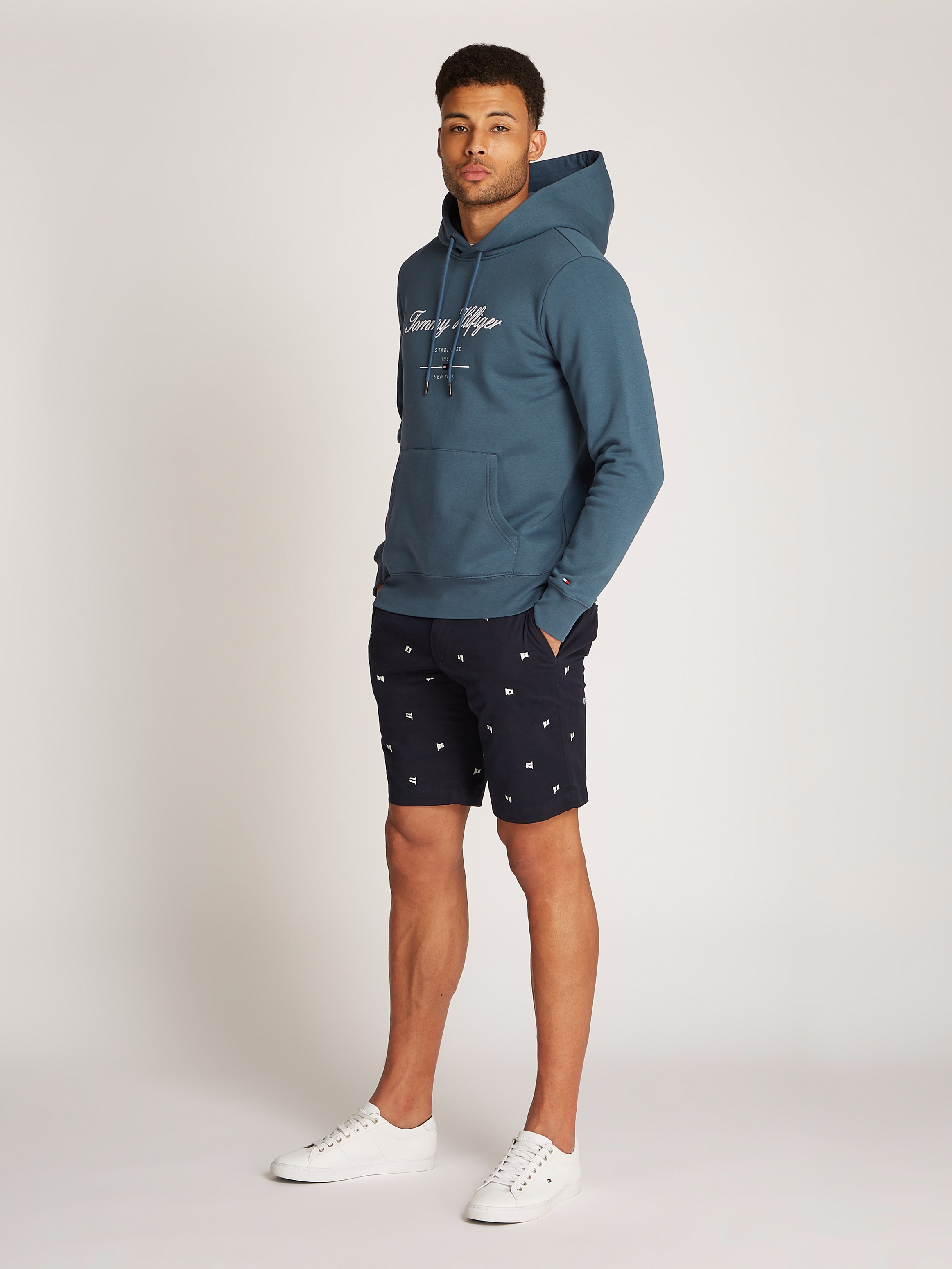 Tommy Hilfiger Hoodie »SCRIPT LOGO HOODY«, mit aufgesticktem Logo