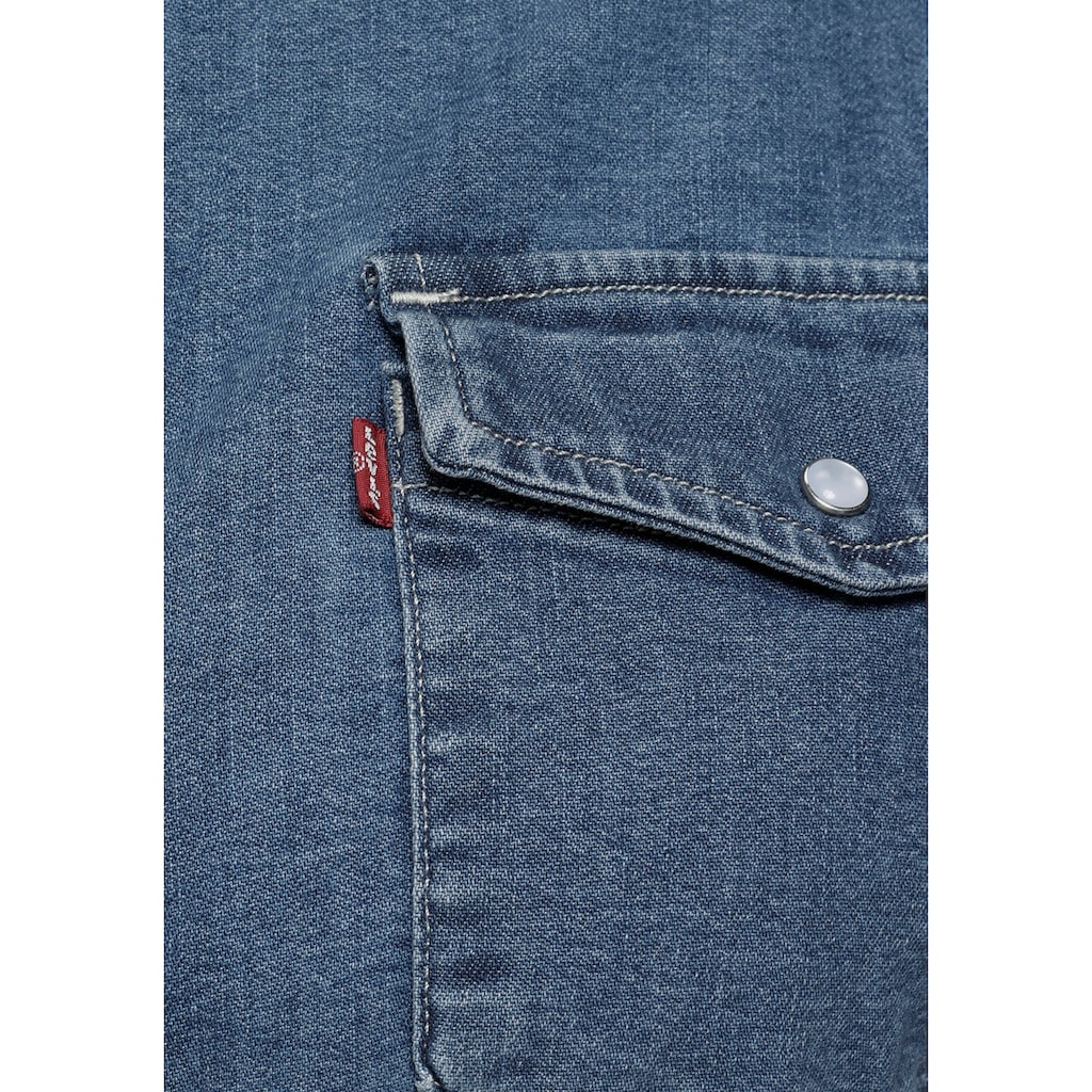 Levi's® Plus Jeansbluse »ESSENTIAL WESTERN«, mit zwei Brusttaschen und Druckknöpfen