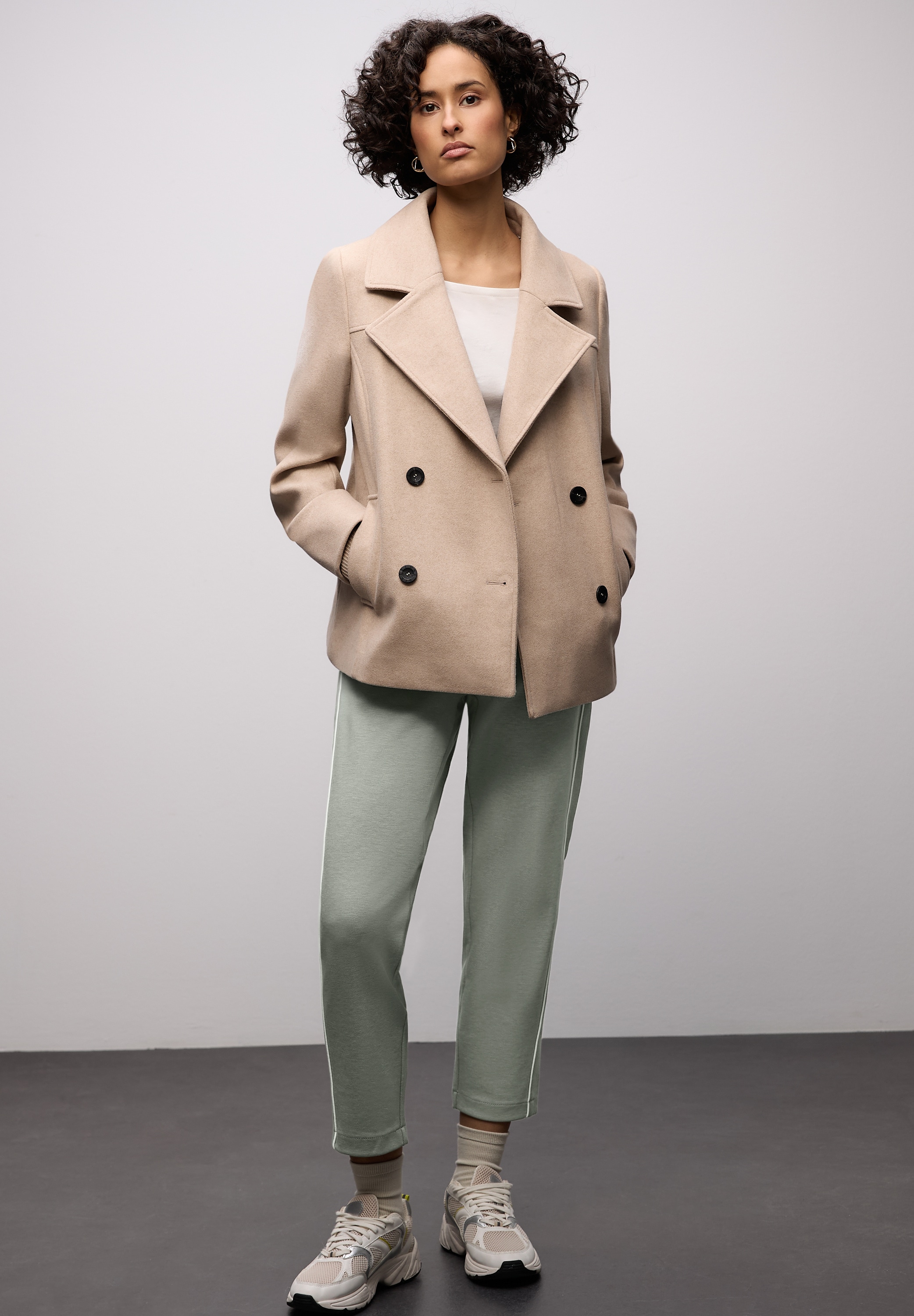 STREET ONE Stoffhose »Style Bonny Piqué«  mit Tape-Detail