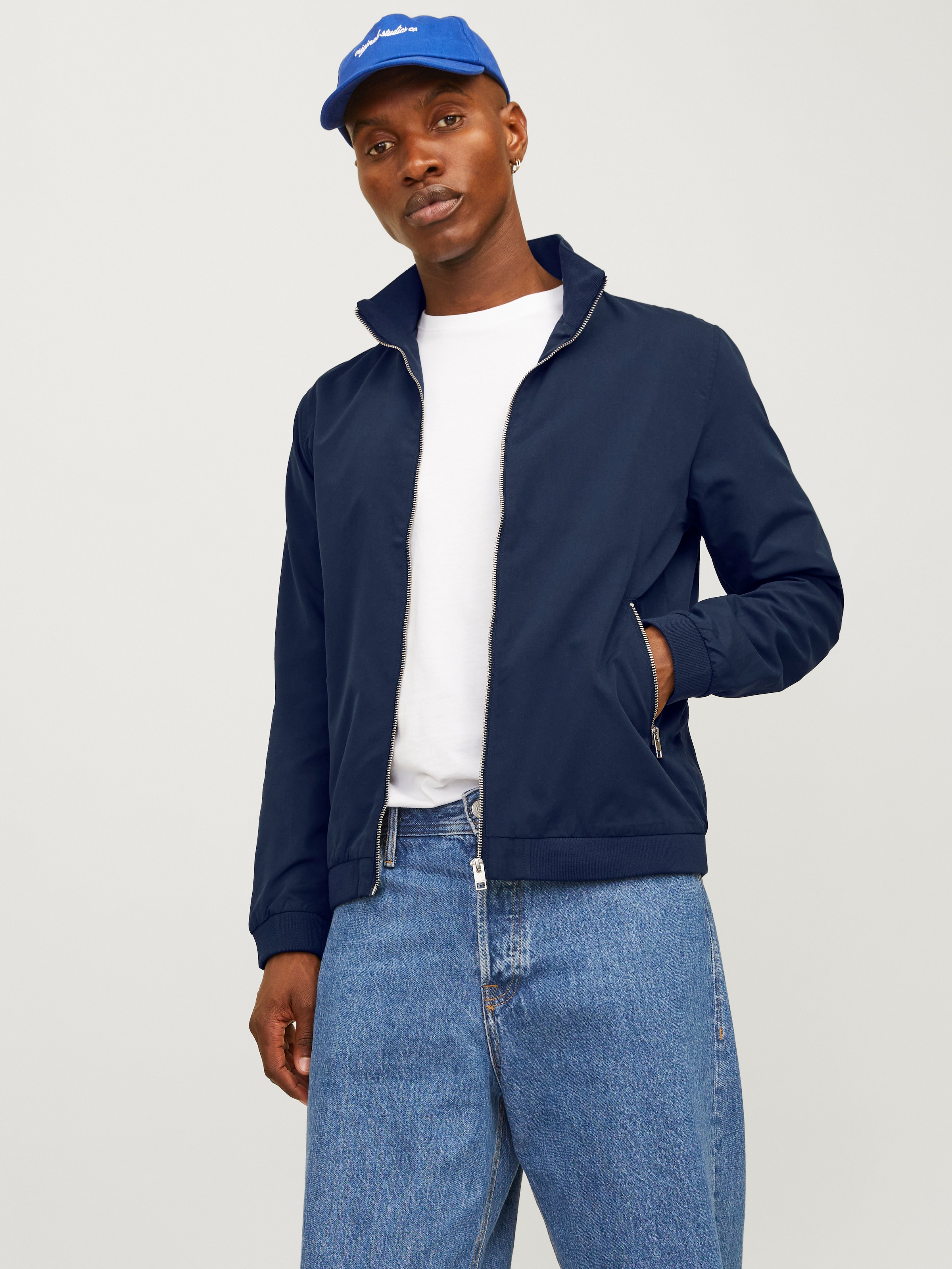 Jack & Jones Blouson »JJERUSH Stylisch, funktional, ideal für Herbst, pflegeleicht« ohne Kapuze mit stylischem Stehkragen