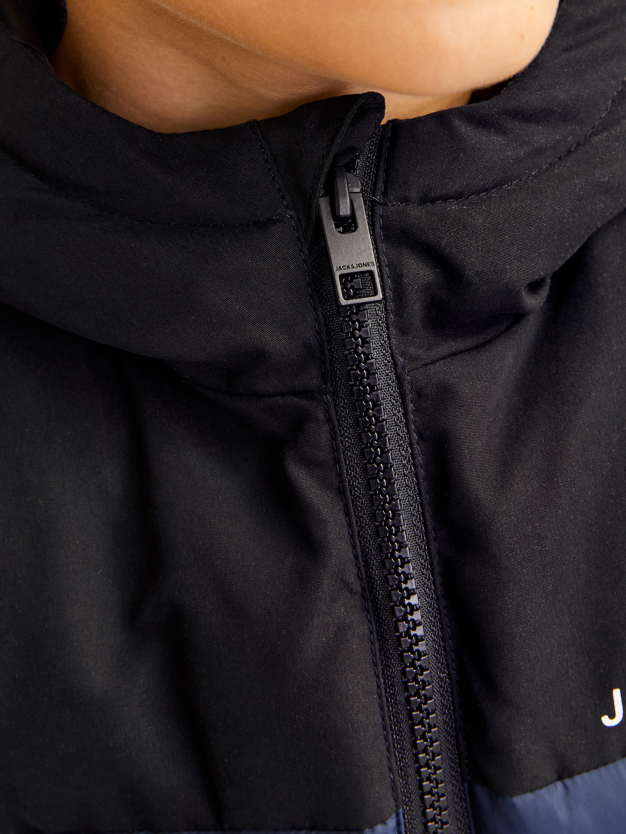 Jack & Jones Junior Outdoorjacke »JJMOON HOOD PUFFER JNR«, mit Kapuze