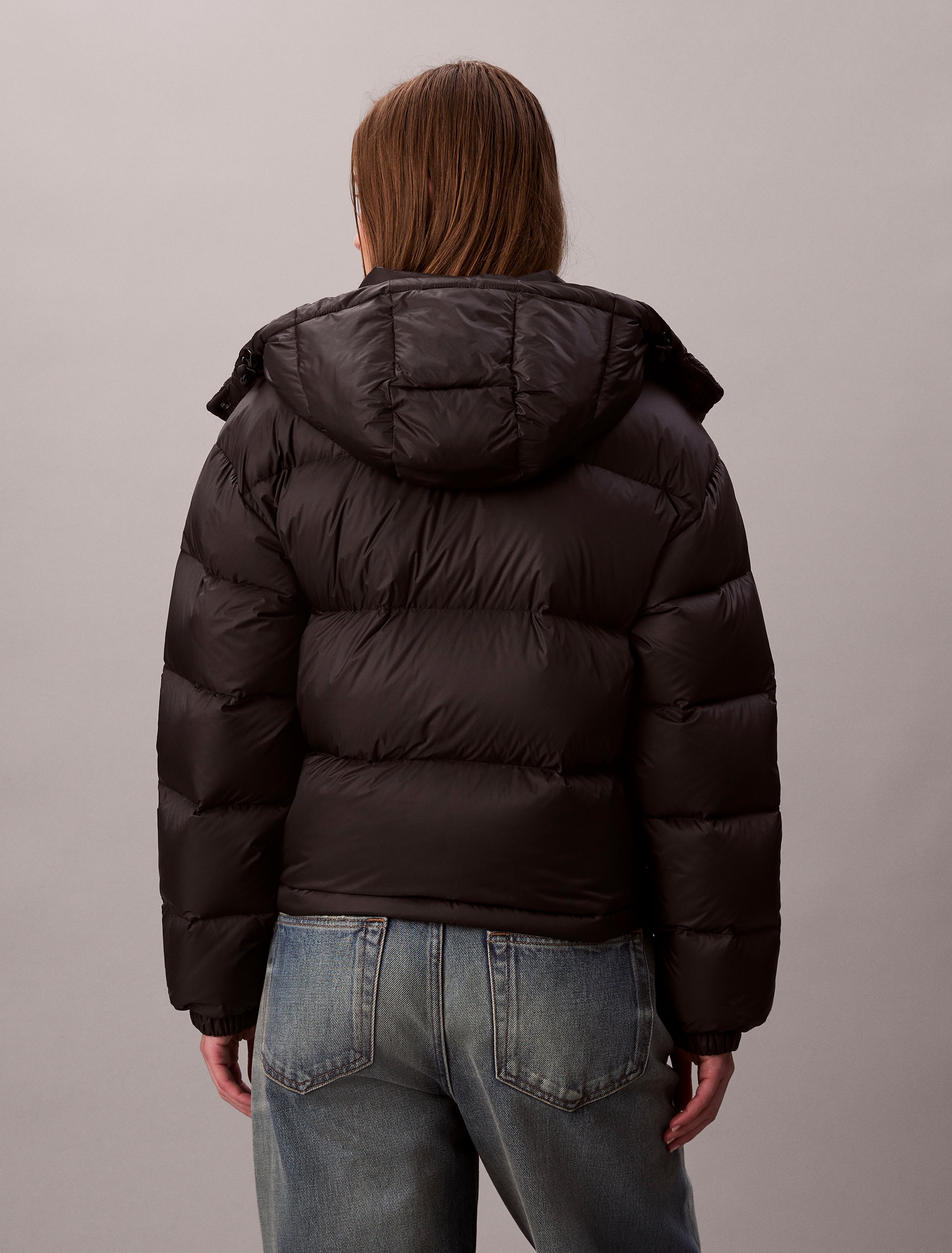 Calvin Klein Jeans Steppjacke »ESSENTIAL MIDWEIGHT PUFFER JACKE«, mit Kapuze, Mit Rundhalsausschnitt, regular fit