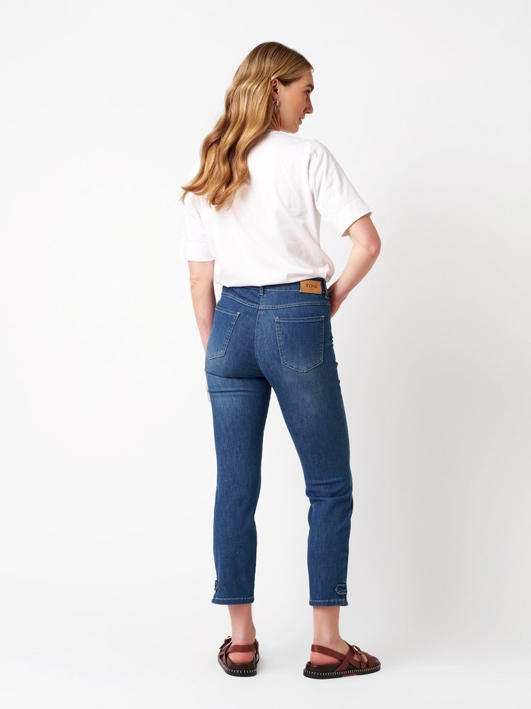 TONI 7/8-Jeans »be loved 7/8« Slim Fit, mit kleinem Schlitz am Beinabschluß