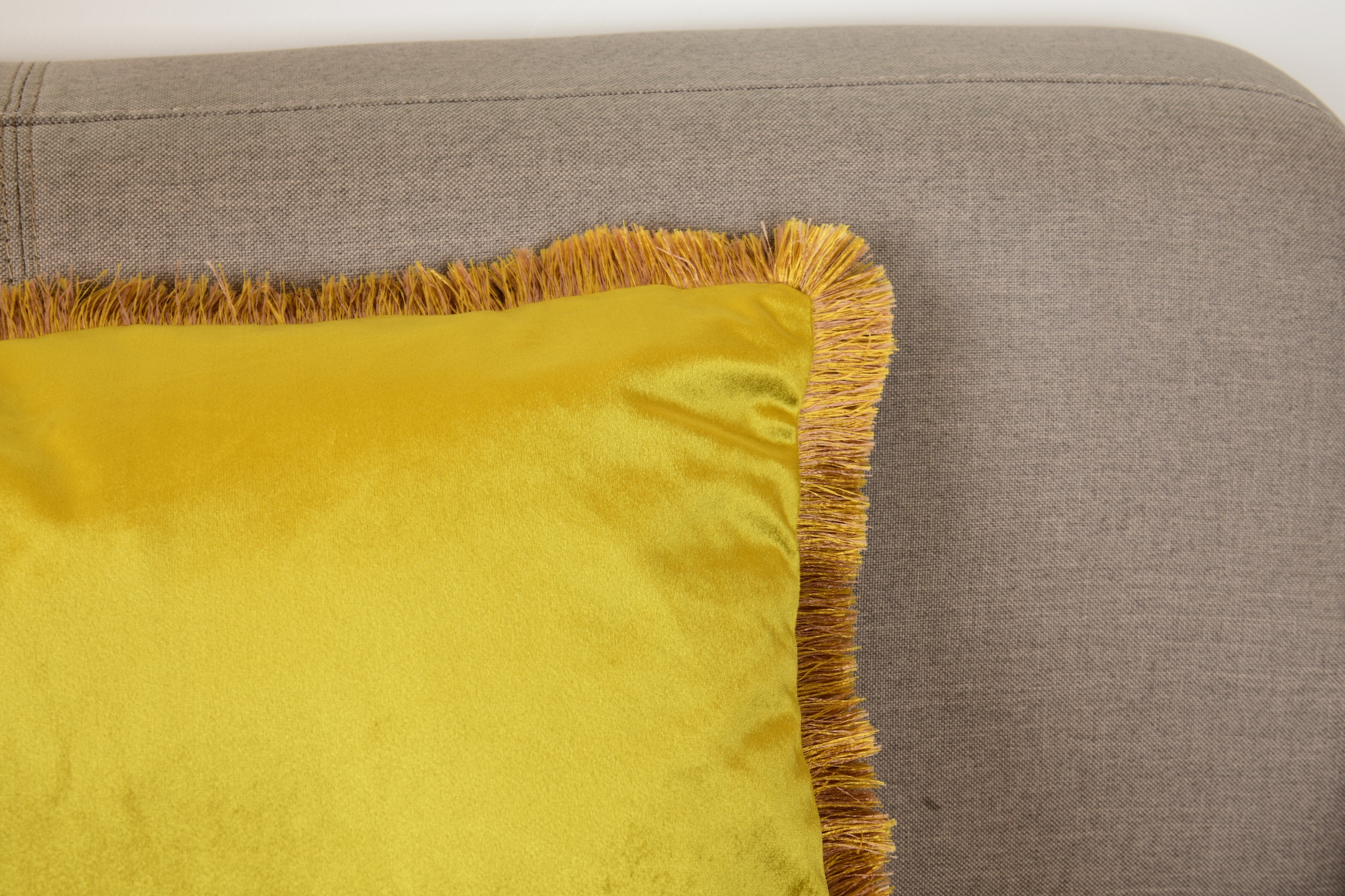 MIRRORS AND MORE Dekokissen »ELONA« unifarben, Dekokissen mit Füllung