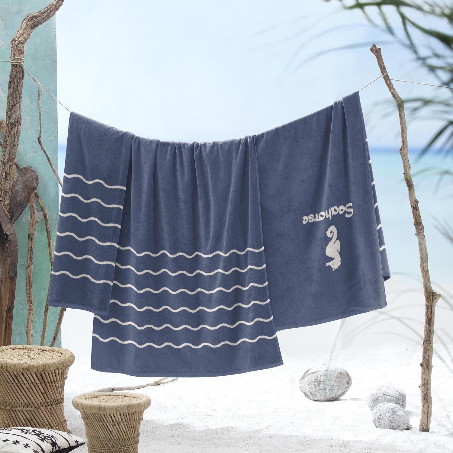 Seahorse Strandtuch »Waves«, (1 St.), 100x180, für Strand und Pool, Trendy summer design in maritime style