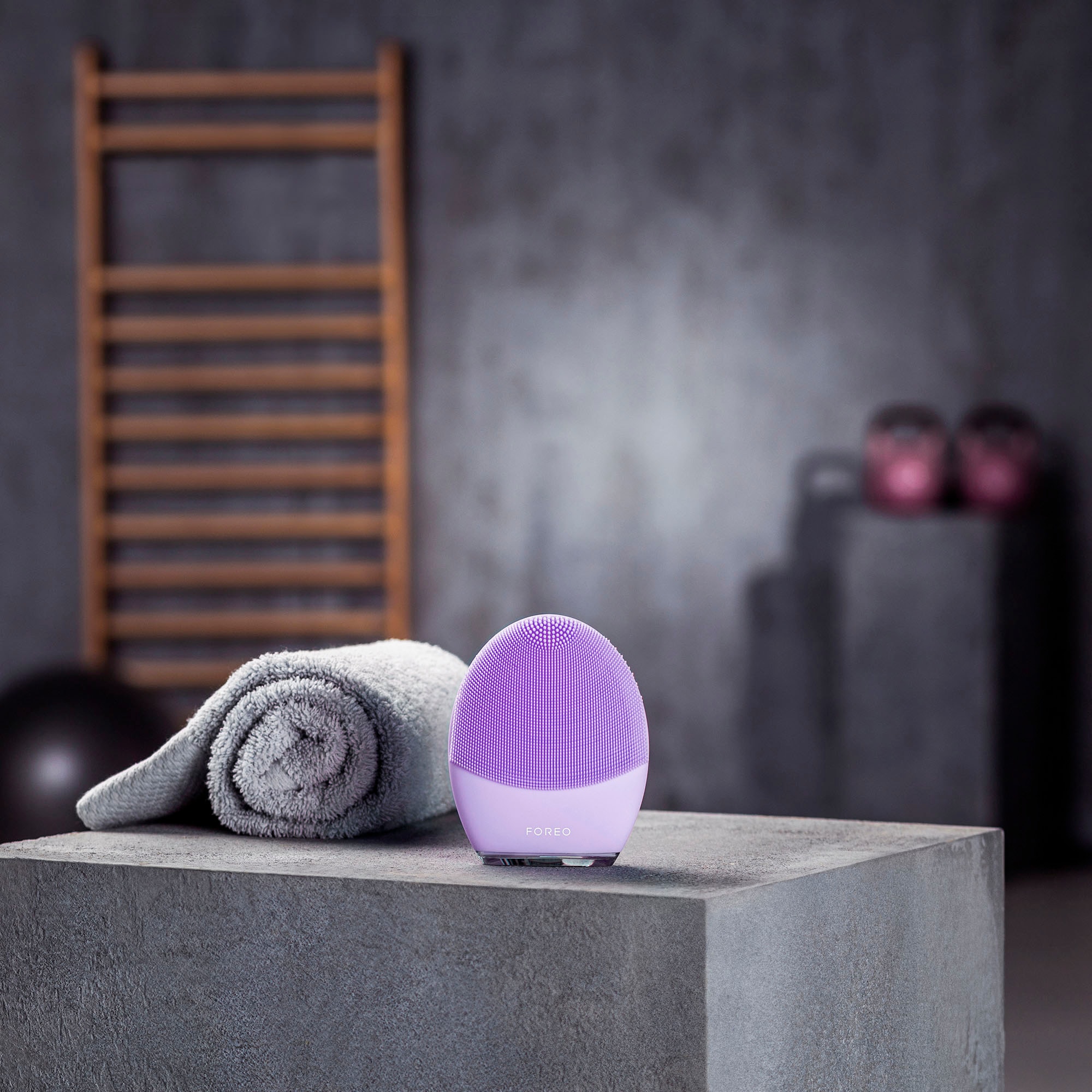 FOREO Elektrische Gesichtsreinigungsbürste »LUNA 3«, für empfindliche Haut