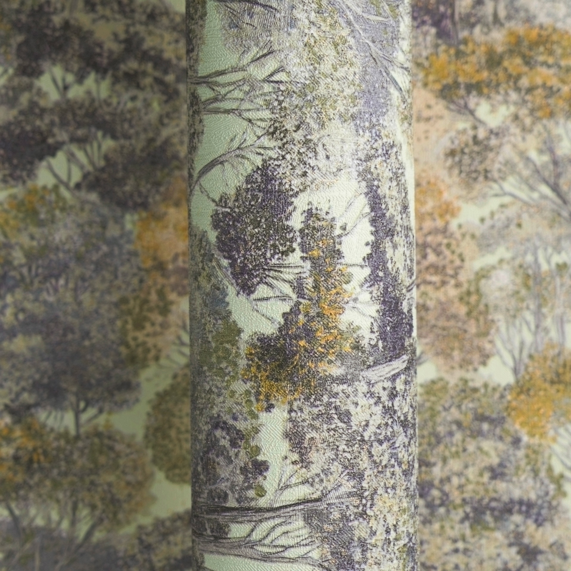 A.S. Création Vliestapete »Trend Spectrum Forest – Glitzernde Baumlandschaft Vliestapete« Glitzermuster | Wald | natürlich leicht strukturiert Elegante Baumlandschaft mit Glitzerakzenten und feiner Struktur