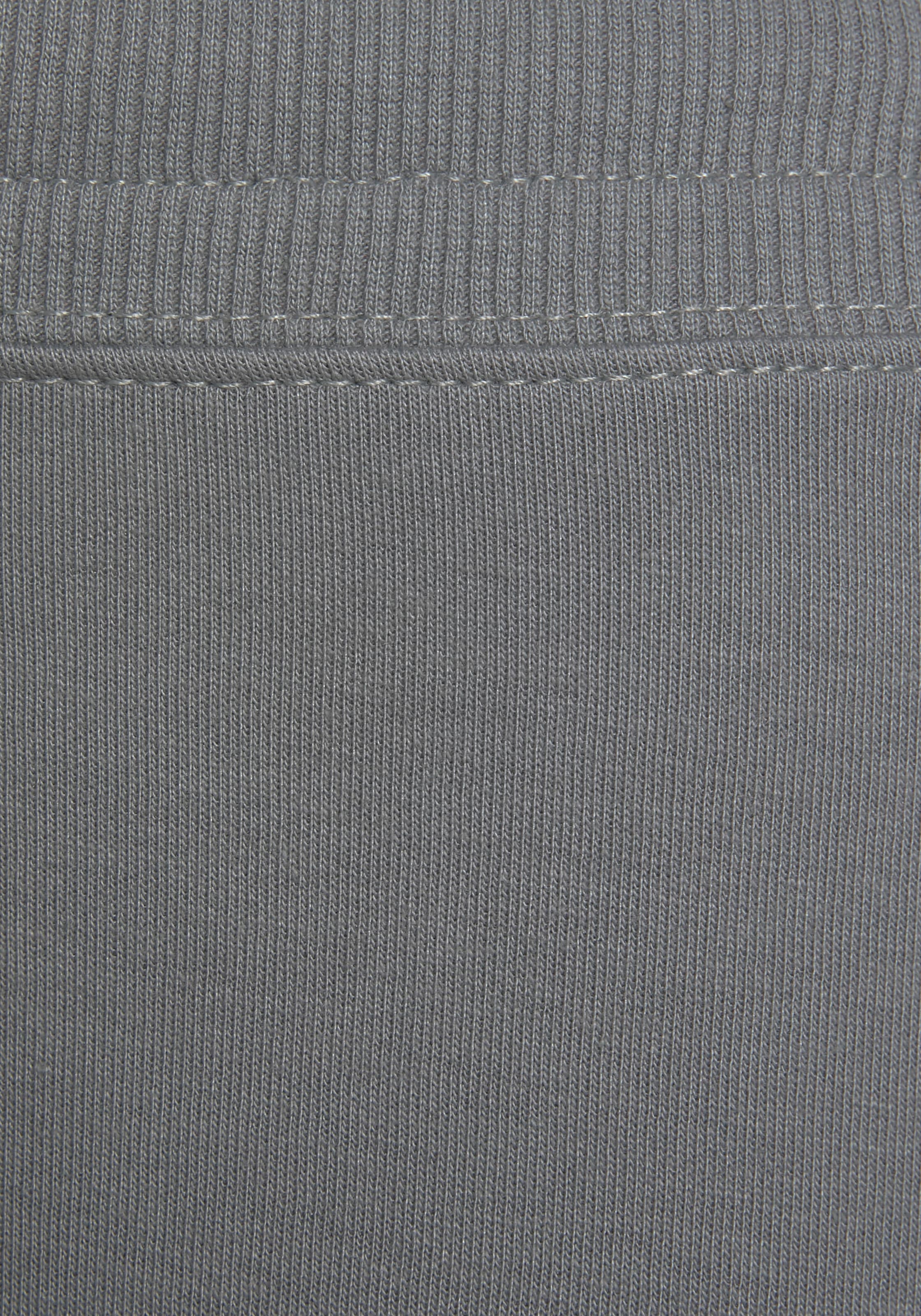 Bench. Loungewear Relaxshorts, mit Seitenstreifen, Loungewear