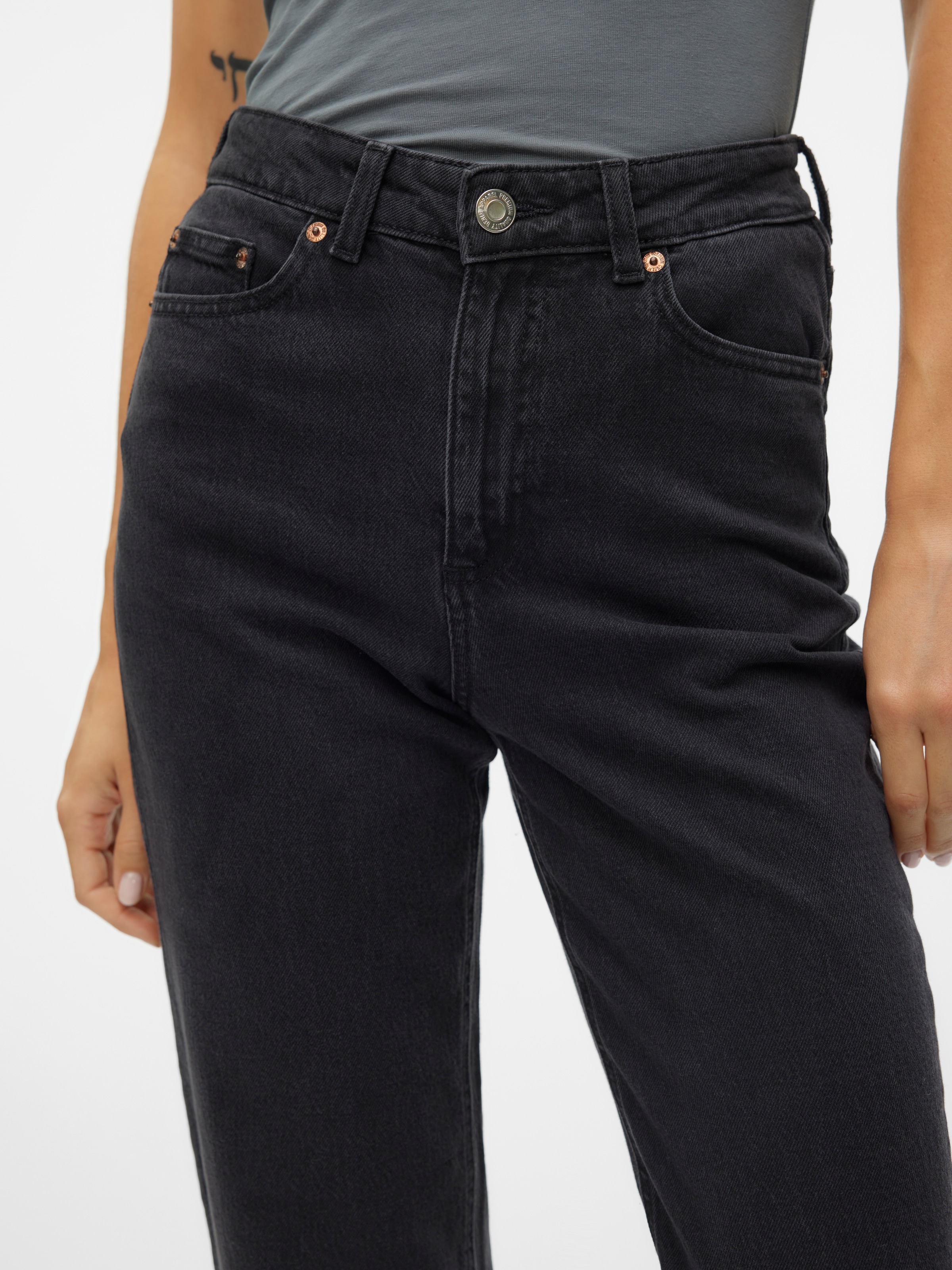 Vero Moda Mom-Jeans »VMTESSA HR MOM JEANS RA220 GA NOOS«