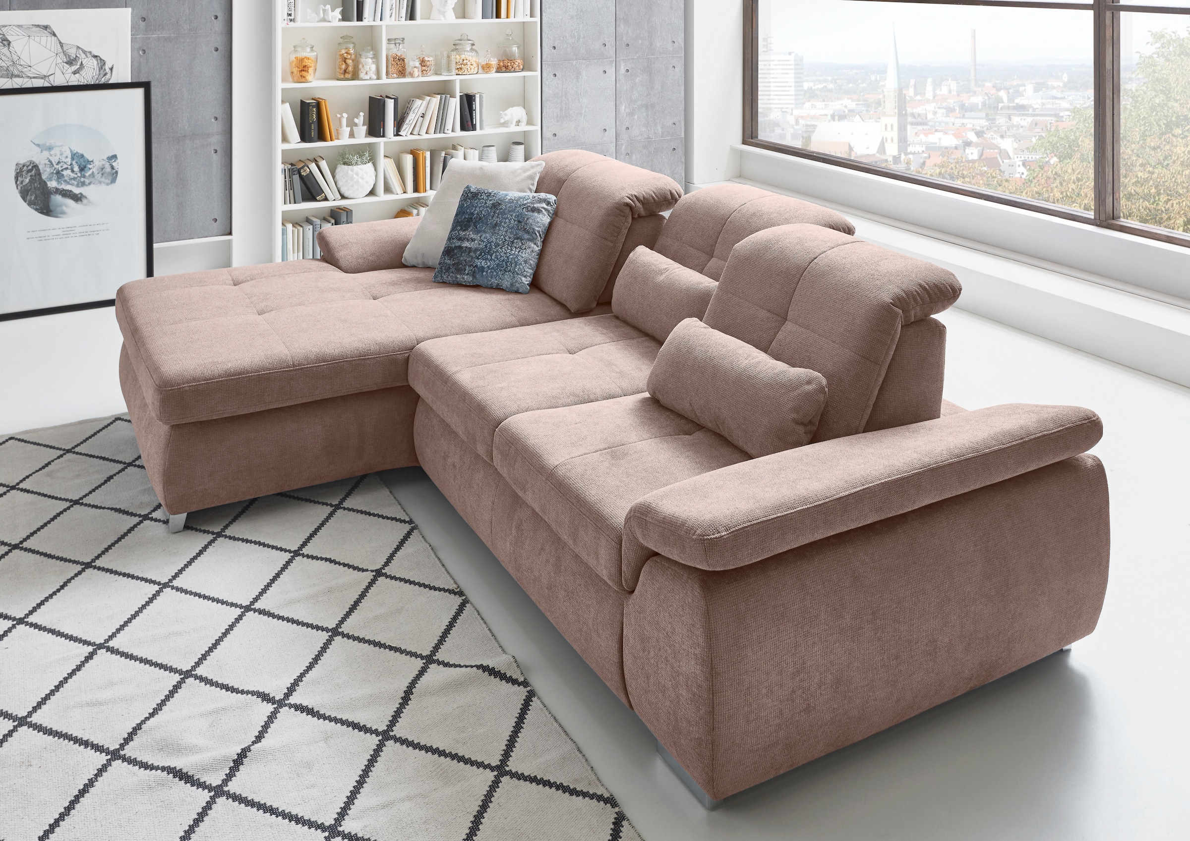 Die PlanBar Ecksofa »MP-IN16037 L-Form mit Federkern-Polsterung«, mit Sitztiefenverstellung & Zierkissen
