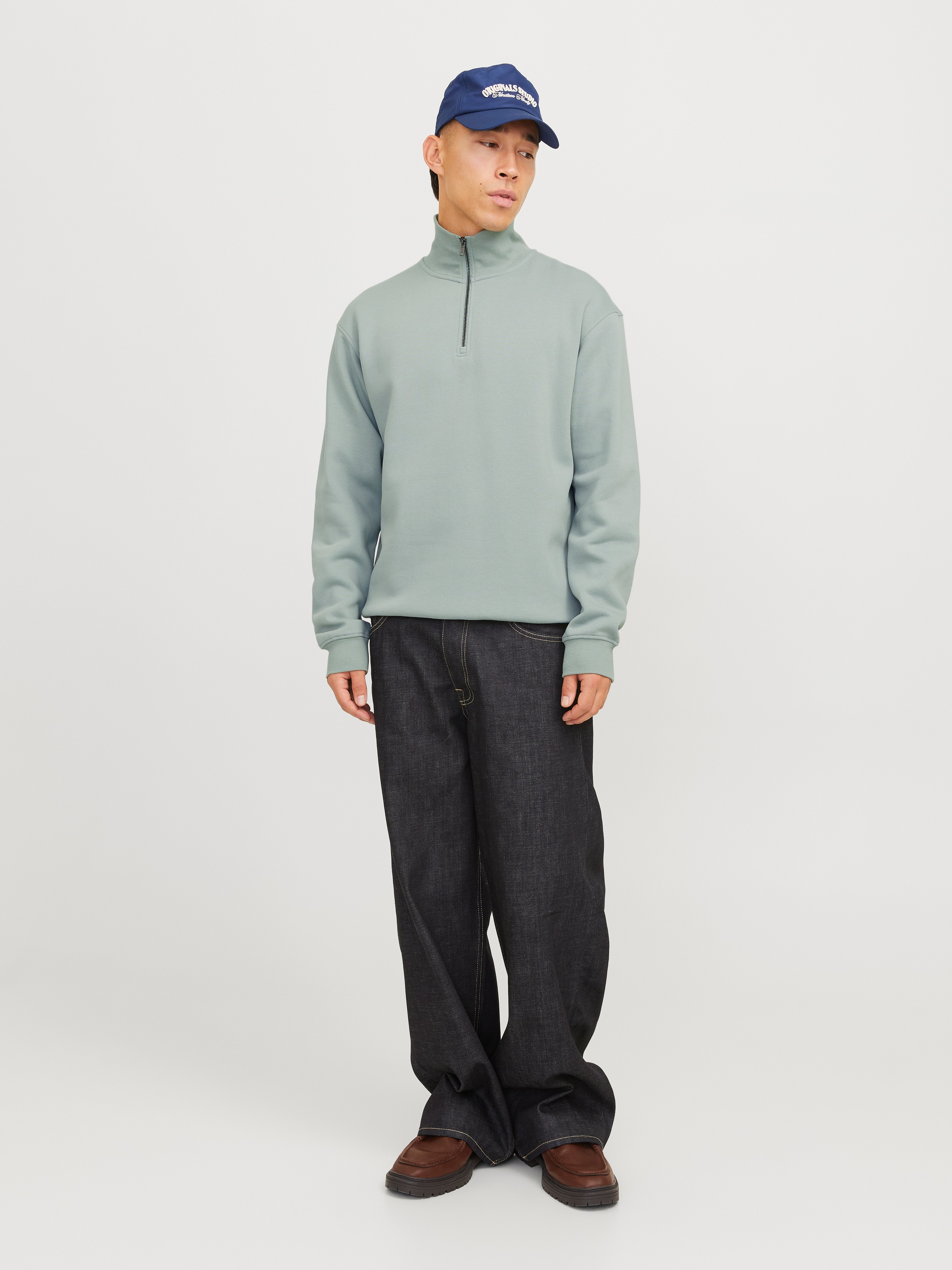 Jack & Jones Sweatshirt »JJEBRADLEY SWEAT HALF ZIP NOOS«, mit Troyer Kragen