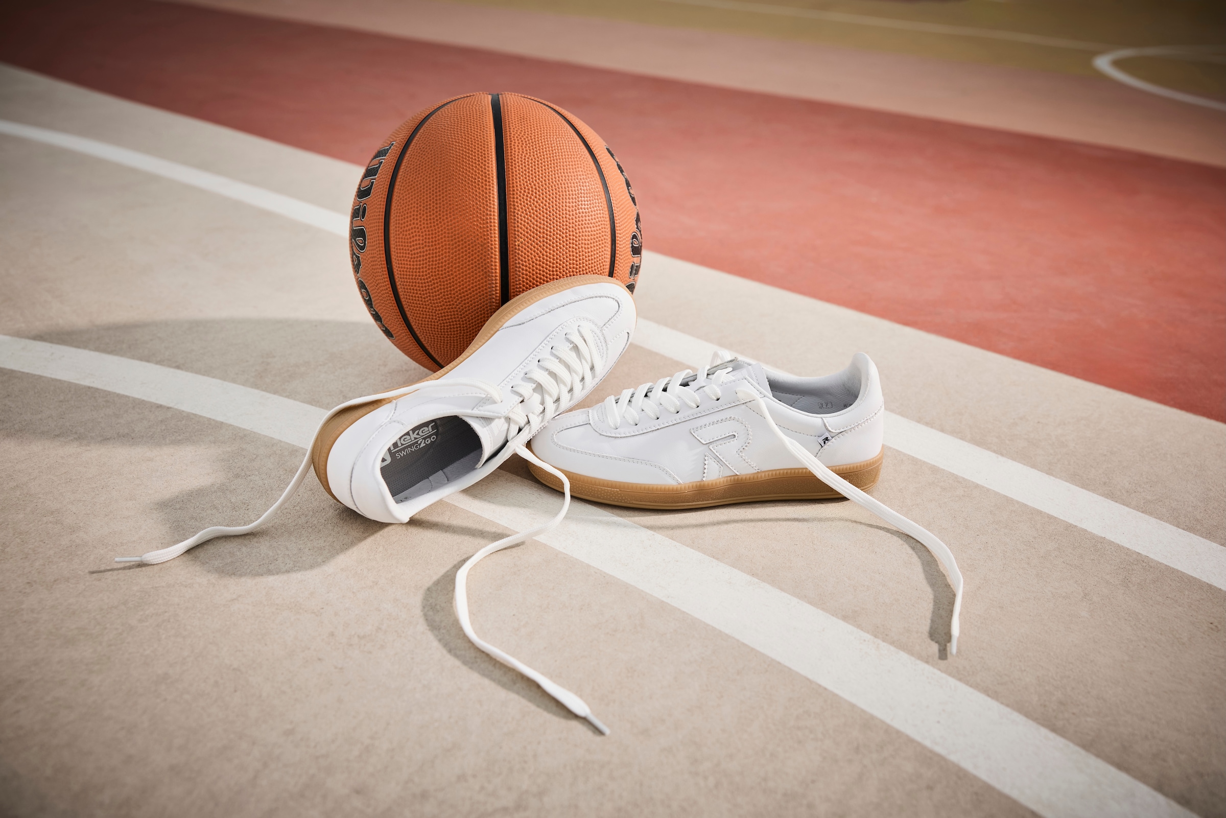 RIEKER Sport Sneaker »San Diego Swing2GO«, Retro-Sneaker, Freizeitschuh, Halbschuh mit herausnehmbarem Fußbett