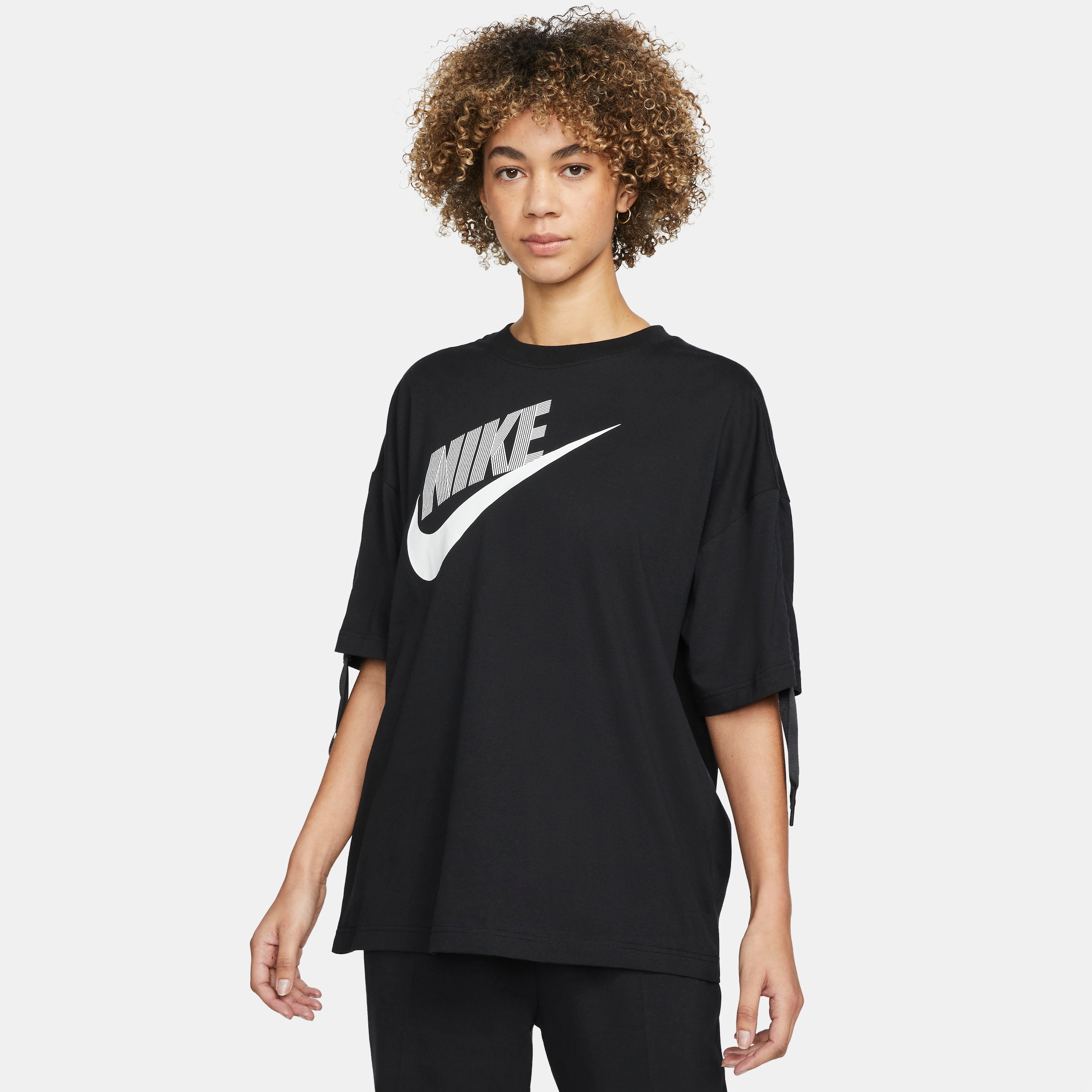 Nike Sportswear T-Shirt »W NSW SS TOP DNC« bei OTTOversand