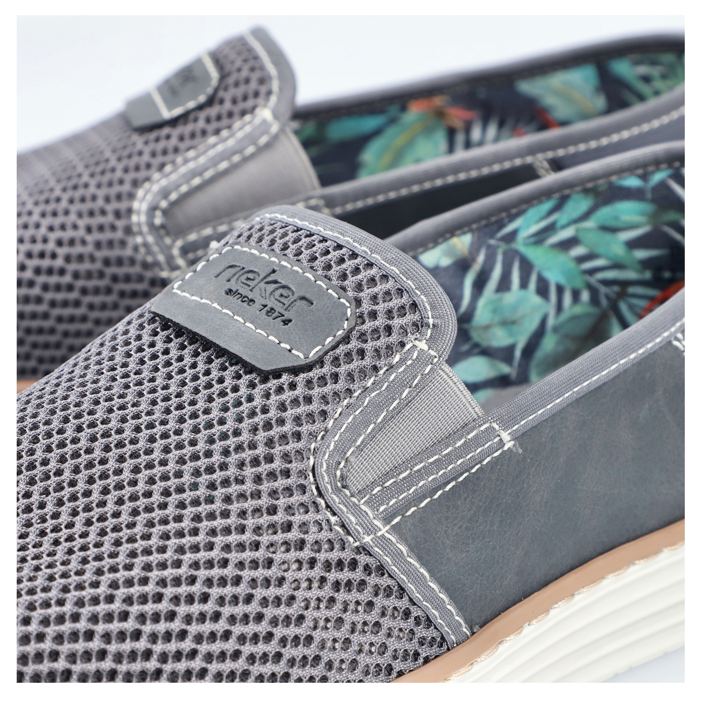 Rieker Slipper, Espadrilles, Sommerschuh mit kontrastfarbenen Ziernähten