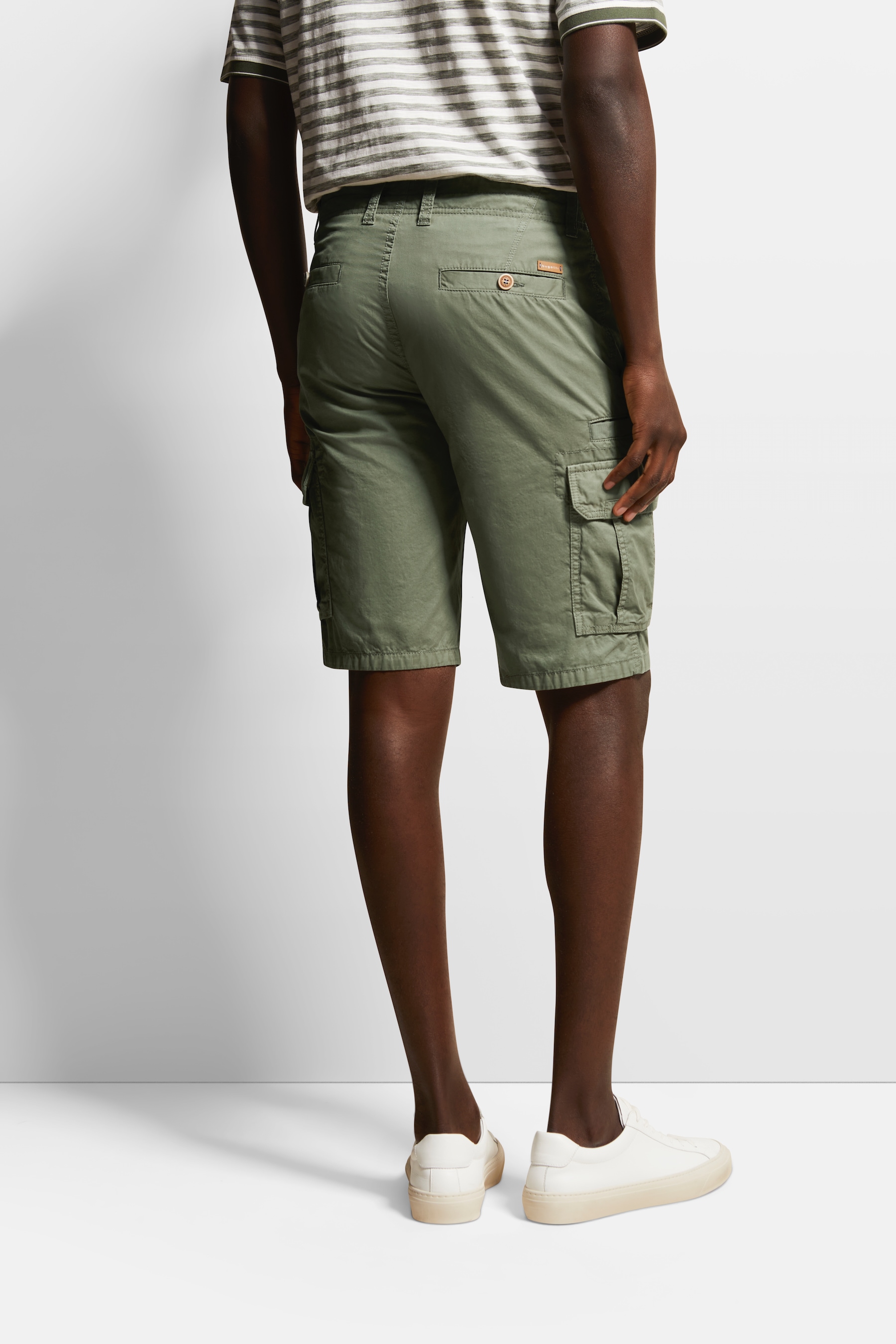 bugatti Bermudas, mit aufgesetzten Taschen