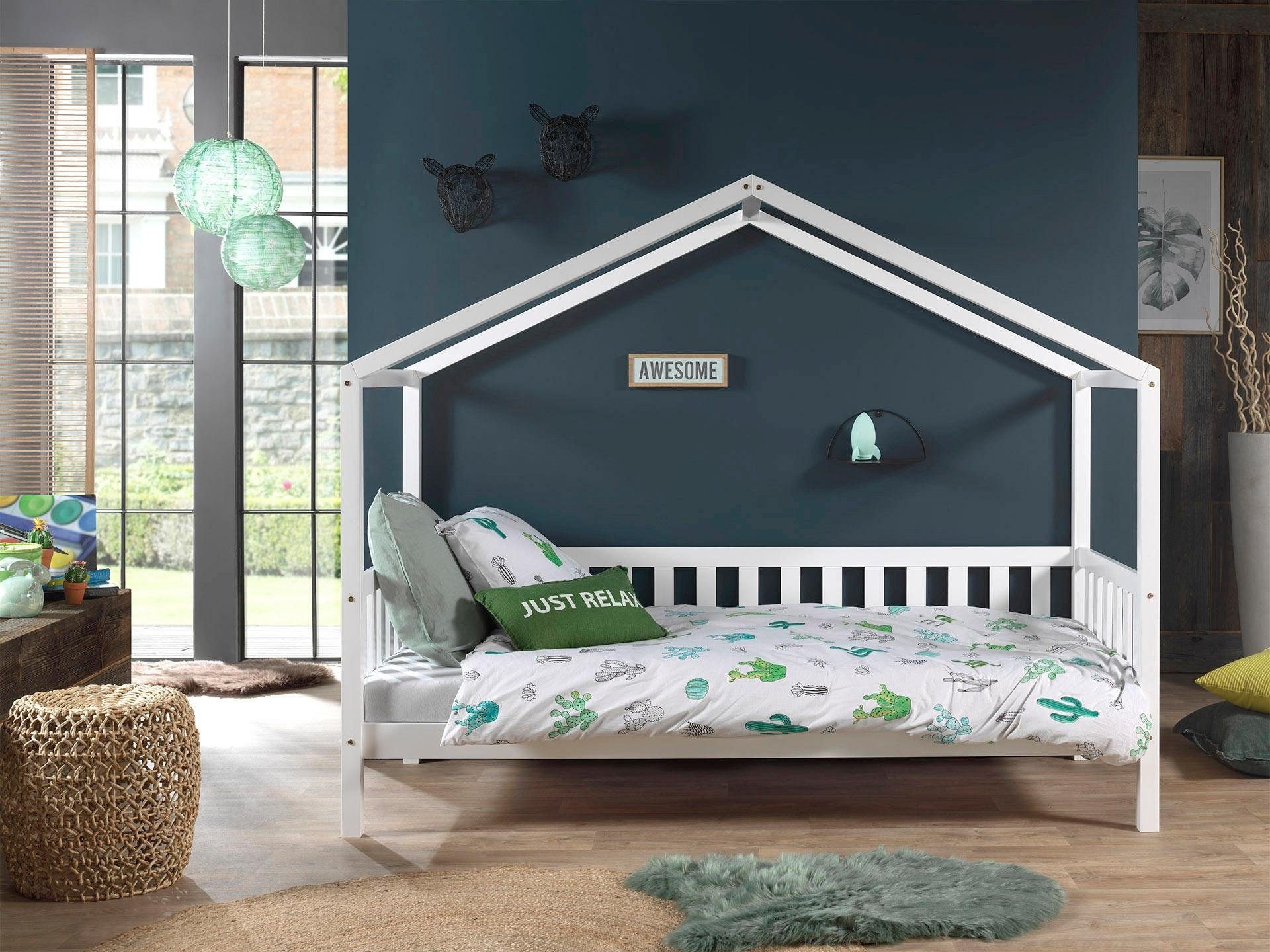 Vipack Hausbett »Dallas, mit Dachaufbau, Kiefer massiv, stabil gebaut« B/H/T ca. 210x170x97cm, mit Sprossenumrandung,  wahlweise mit oder ohne Bettschublade und Textilhimmel