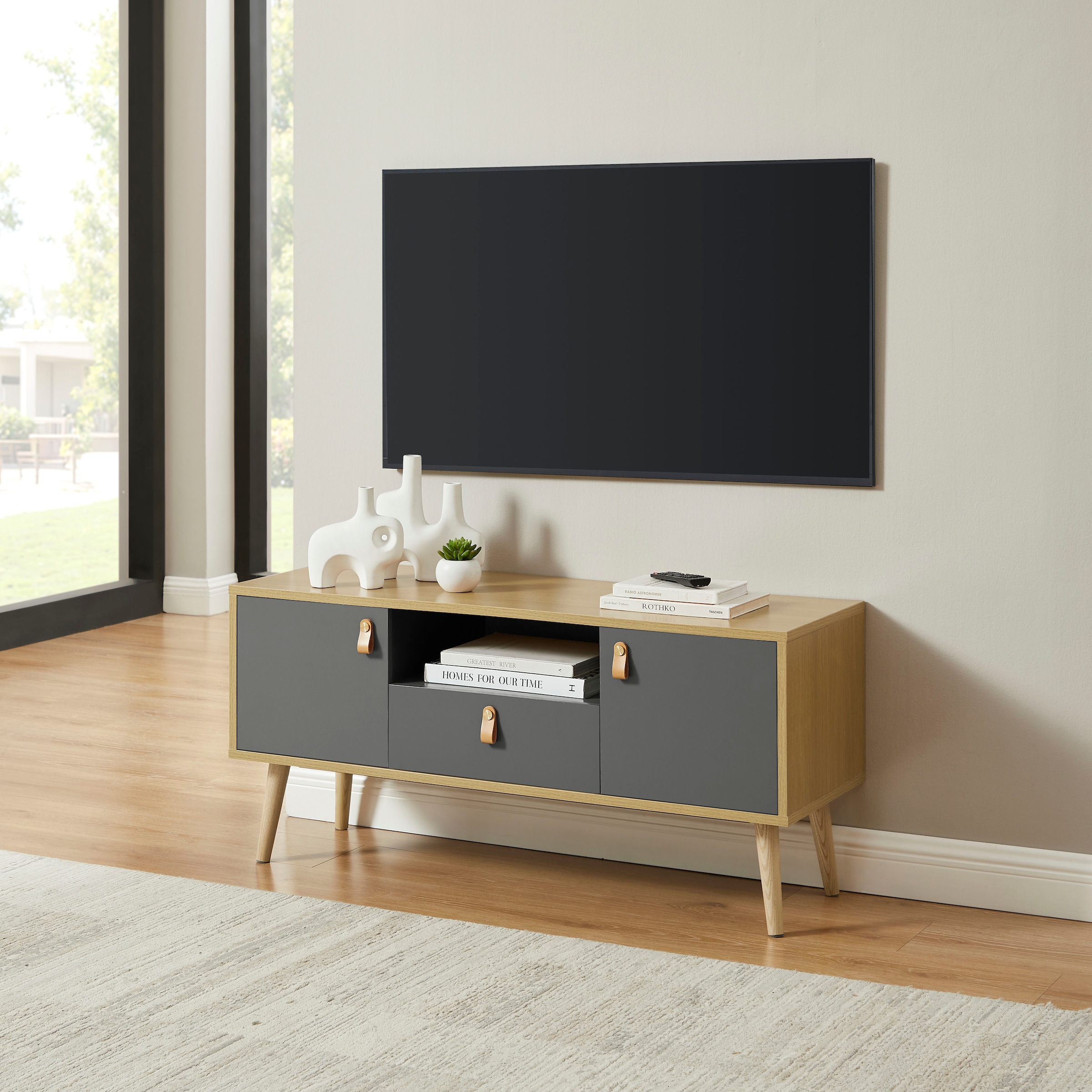 Leonique TV-Board »Avril« Korpus aus Melamin & MDF, ABS-Kunststoff Kanten, Soft-Close-Funktion