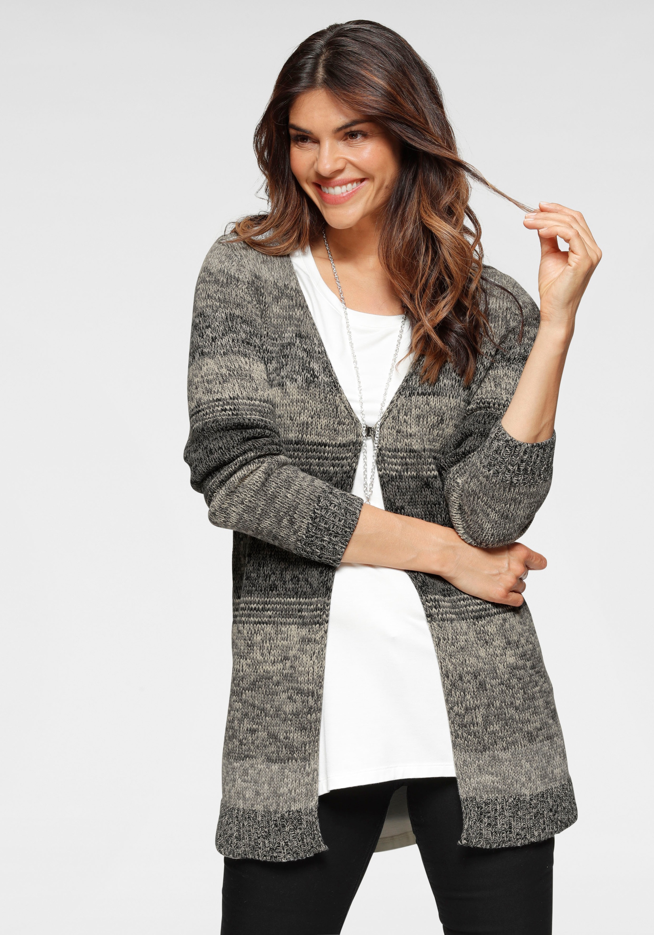 Boysen's Strickjacke, mit kleinem Hakenverschluss