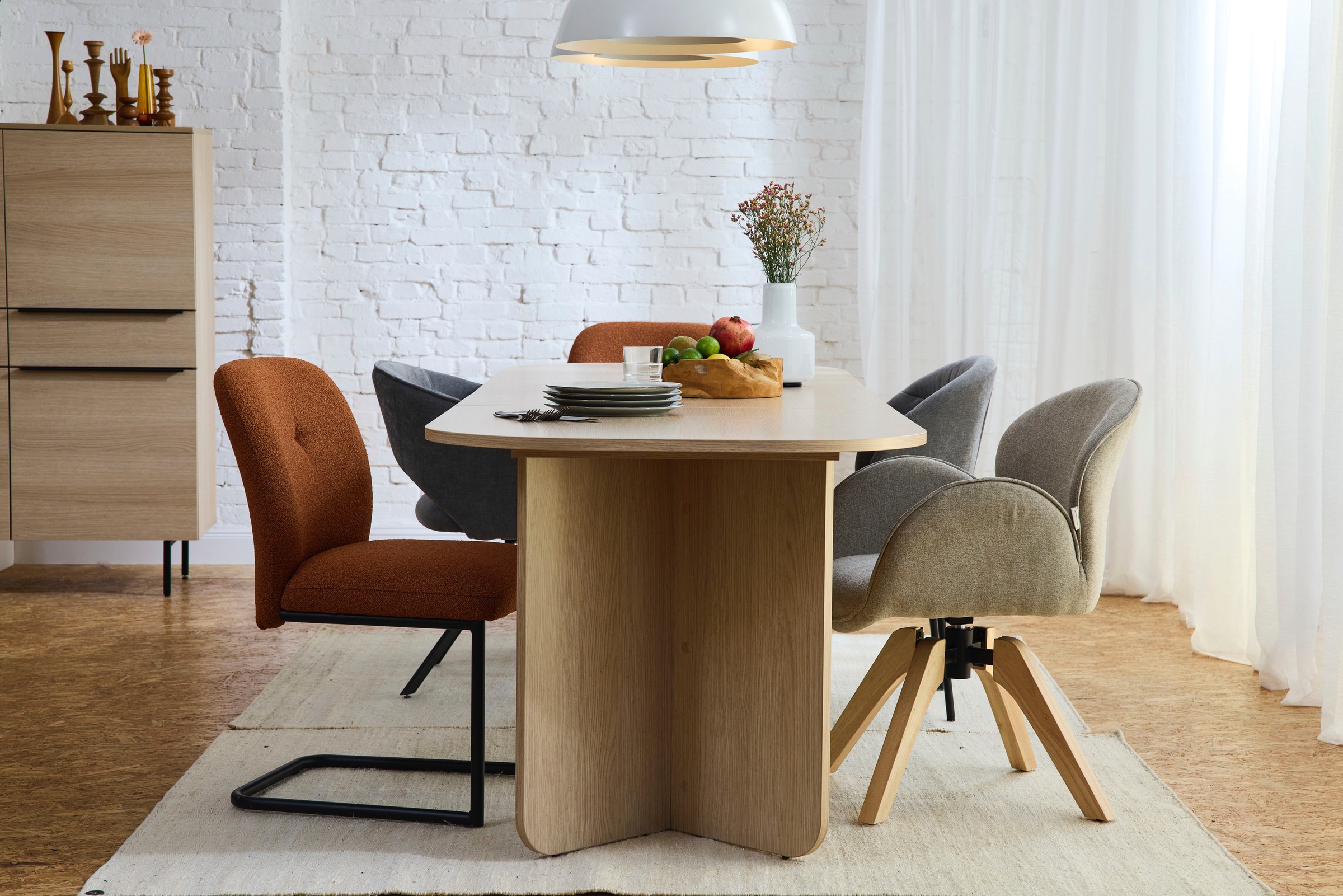 TOM TAILOR HOME Esstisch »ROUNDES TABLE«, Tischplatte und -beine mit gerundeten Ecken.