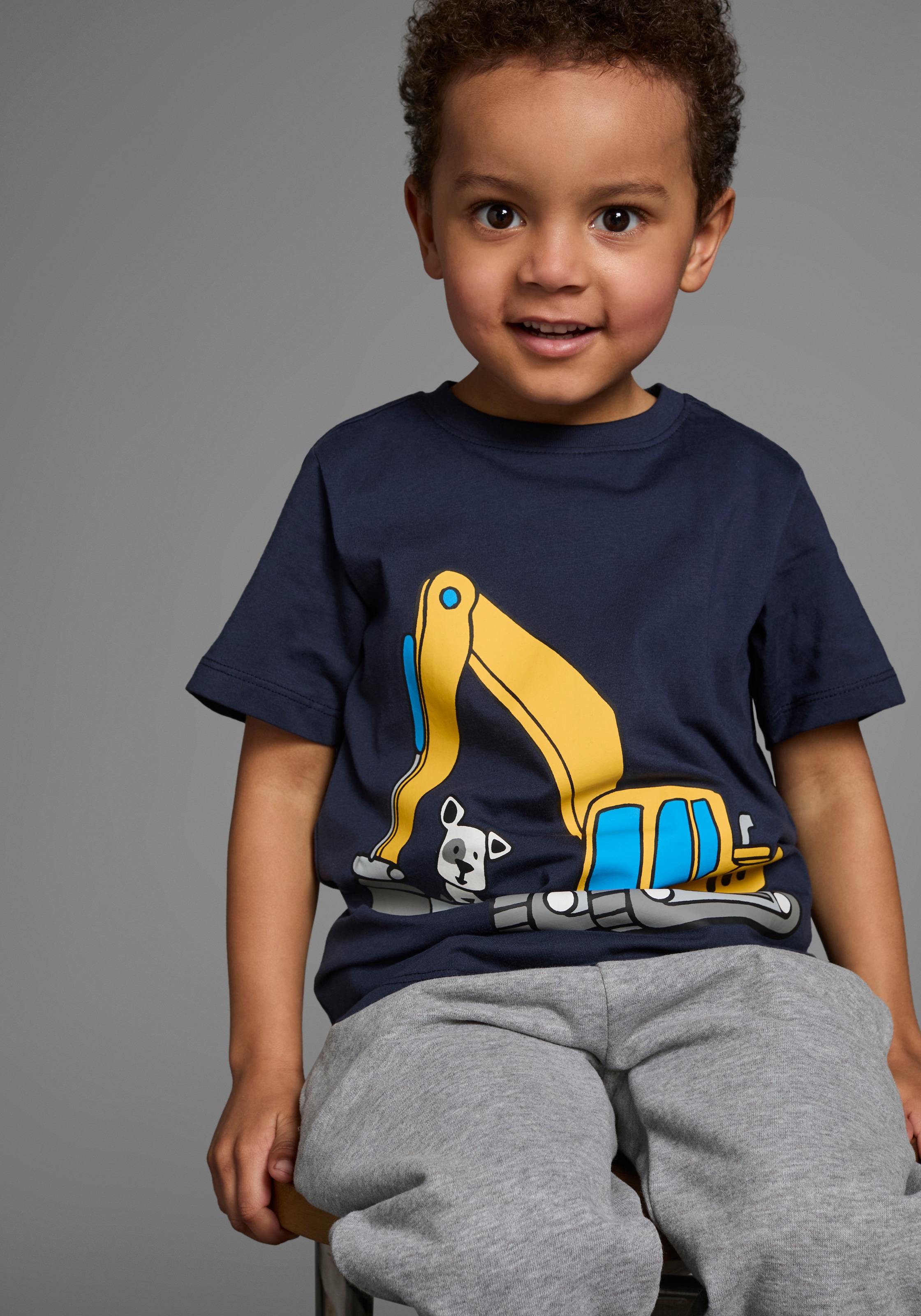 KIDSWORLD T-Shirt, Kurzarm, Basic-Passform, mit stylischem Druck, mit Rippbündchen