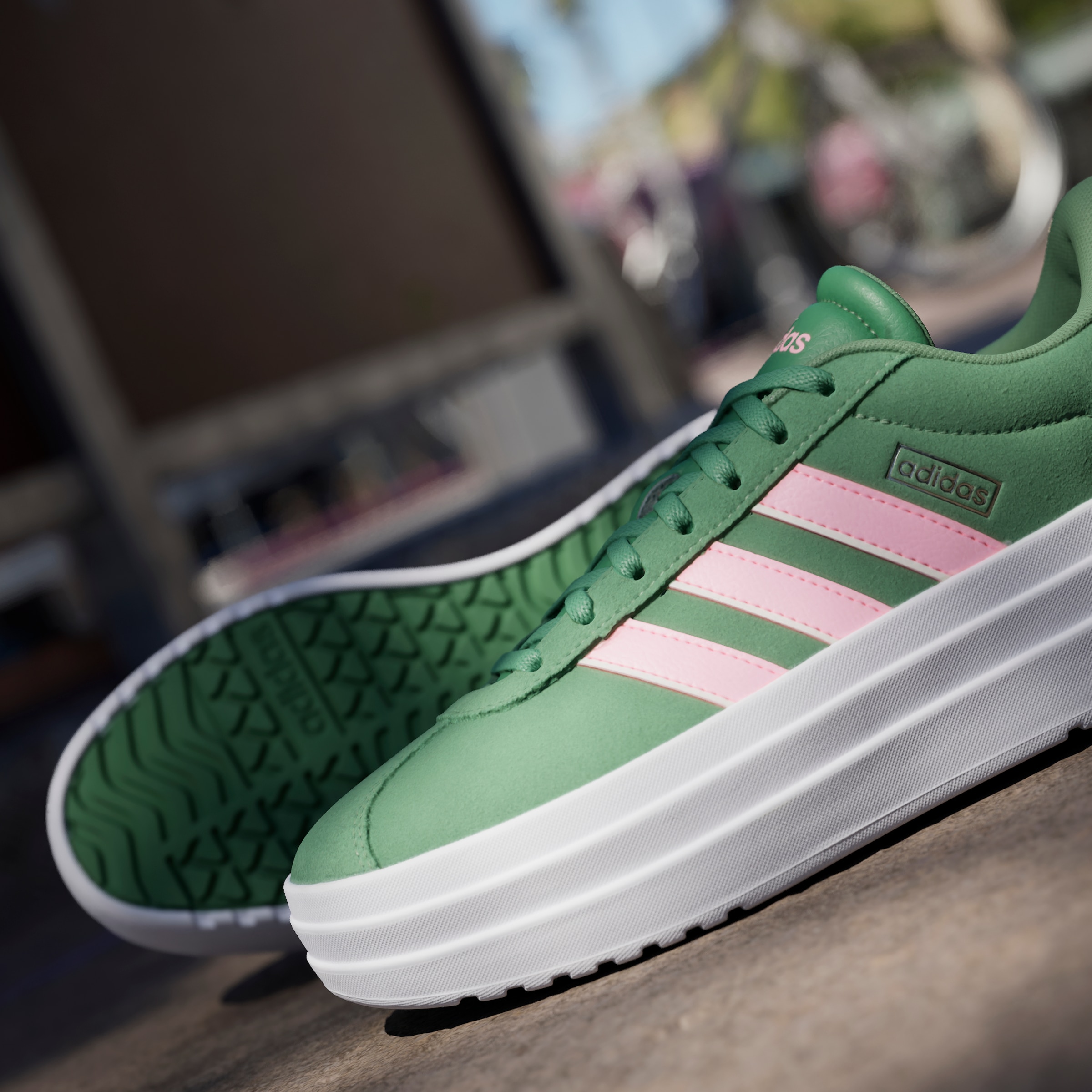 adidas Sportswear Sneaker »VL COURT BOLD«, Design auf den Spuren des adidas Gazelle Bold