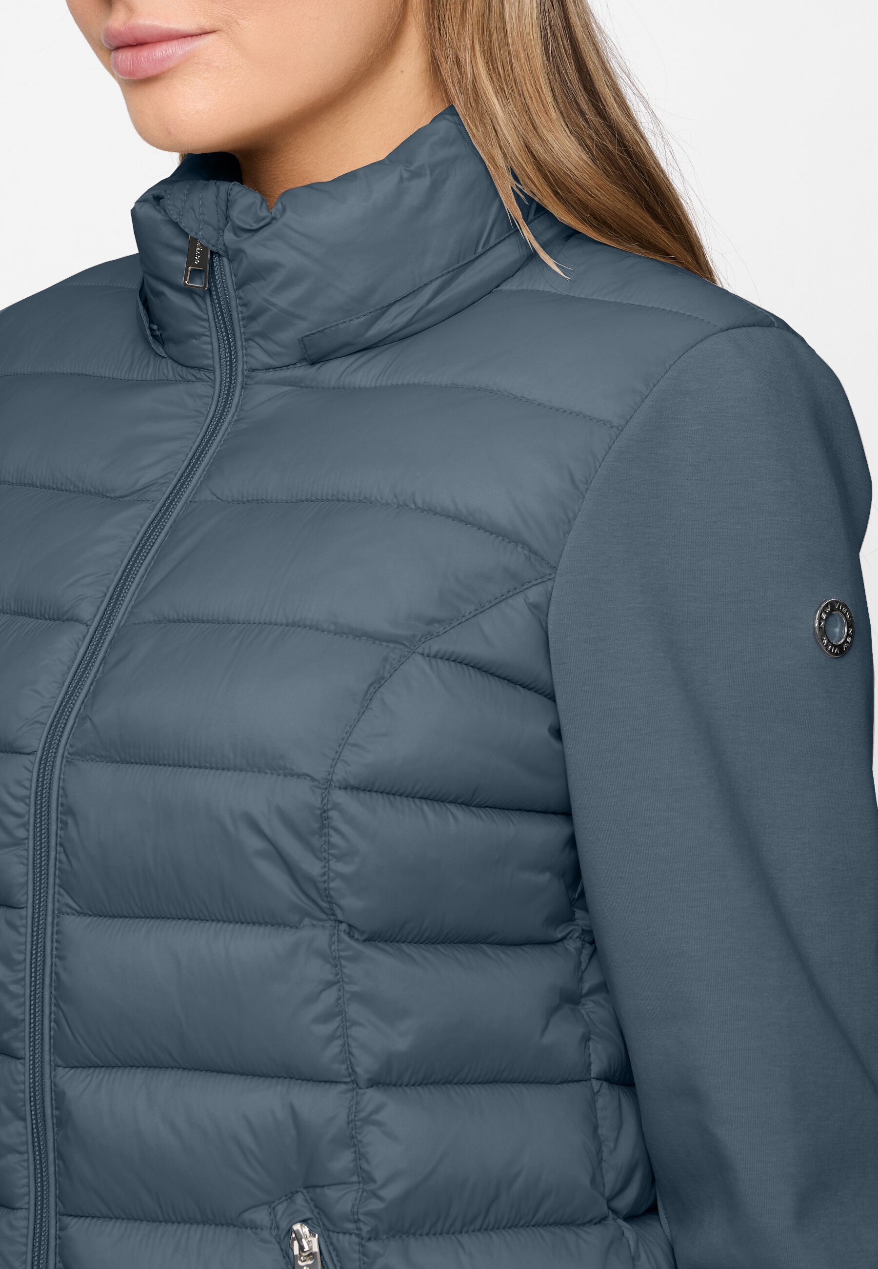 New View Steppjacke »Sophia« mit Kapuze mit weitenregulierbarer Kapuze