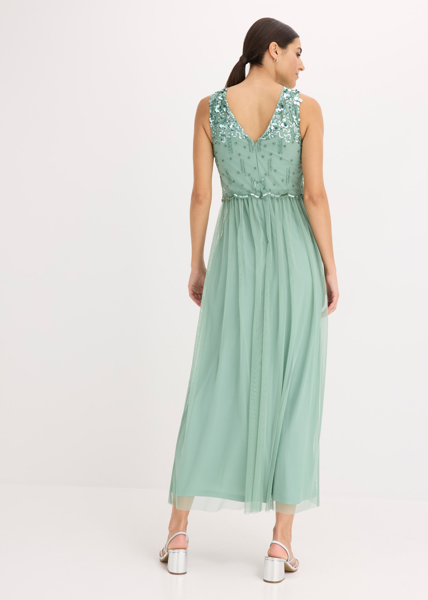 bonprix Maxikleid »Maxikleid mit Paillettenstickerei« ohne Ärmel, ausgestellte Passform, mit Paillettenstickerei