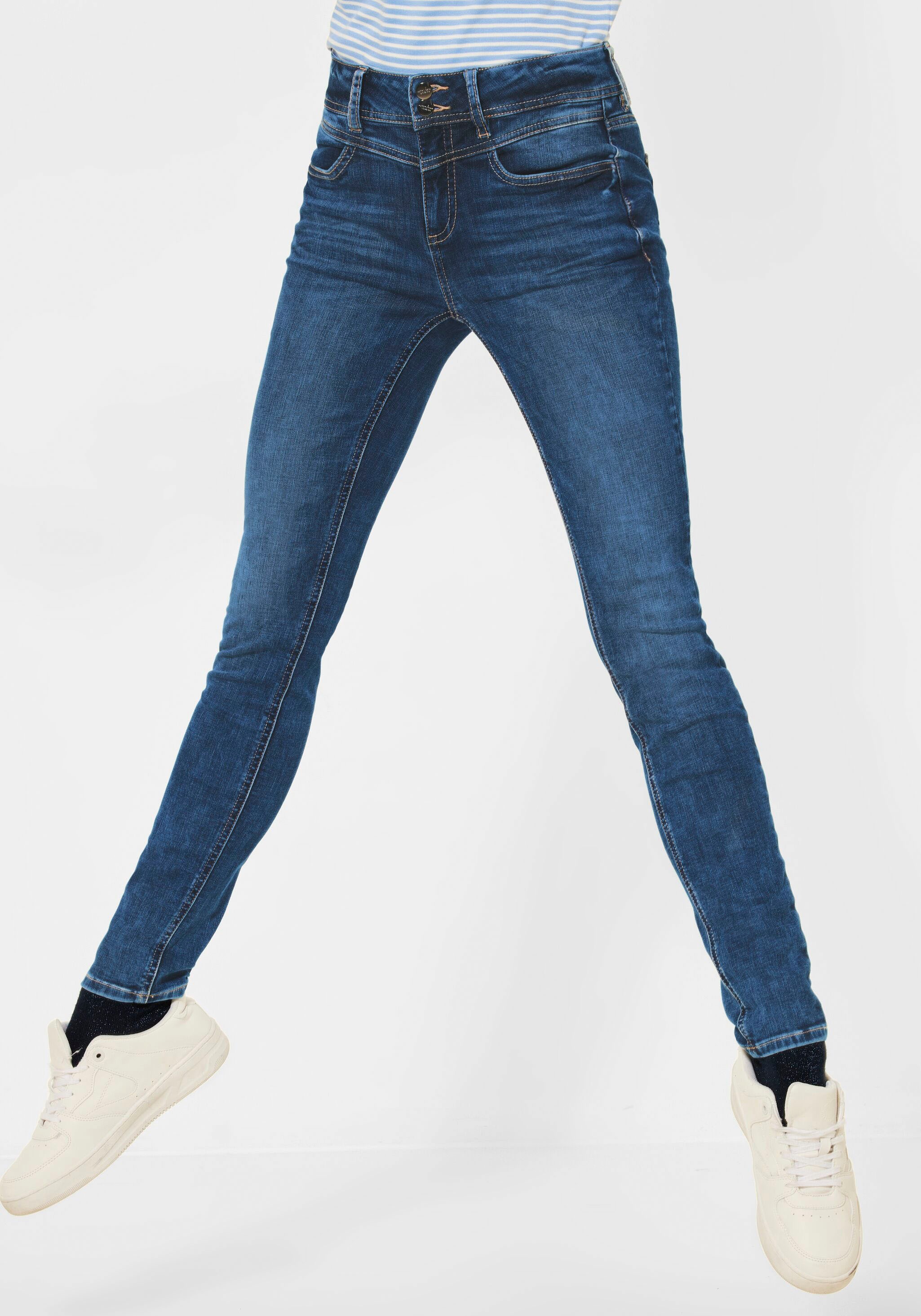 STREET ONE Röhrenjeans »York«, mit leichter Waschung
