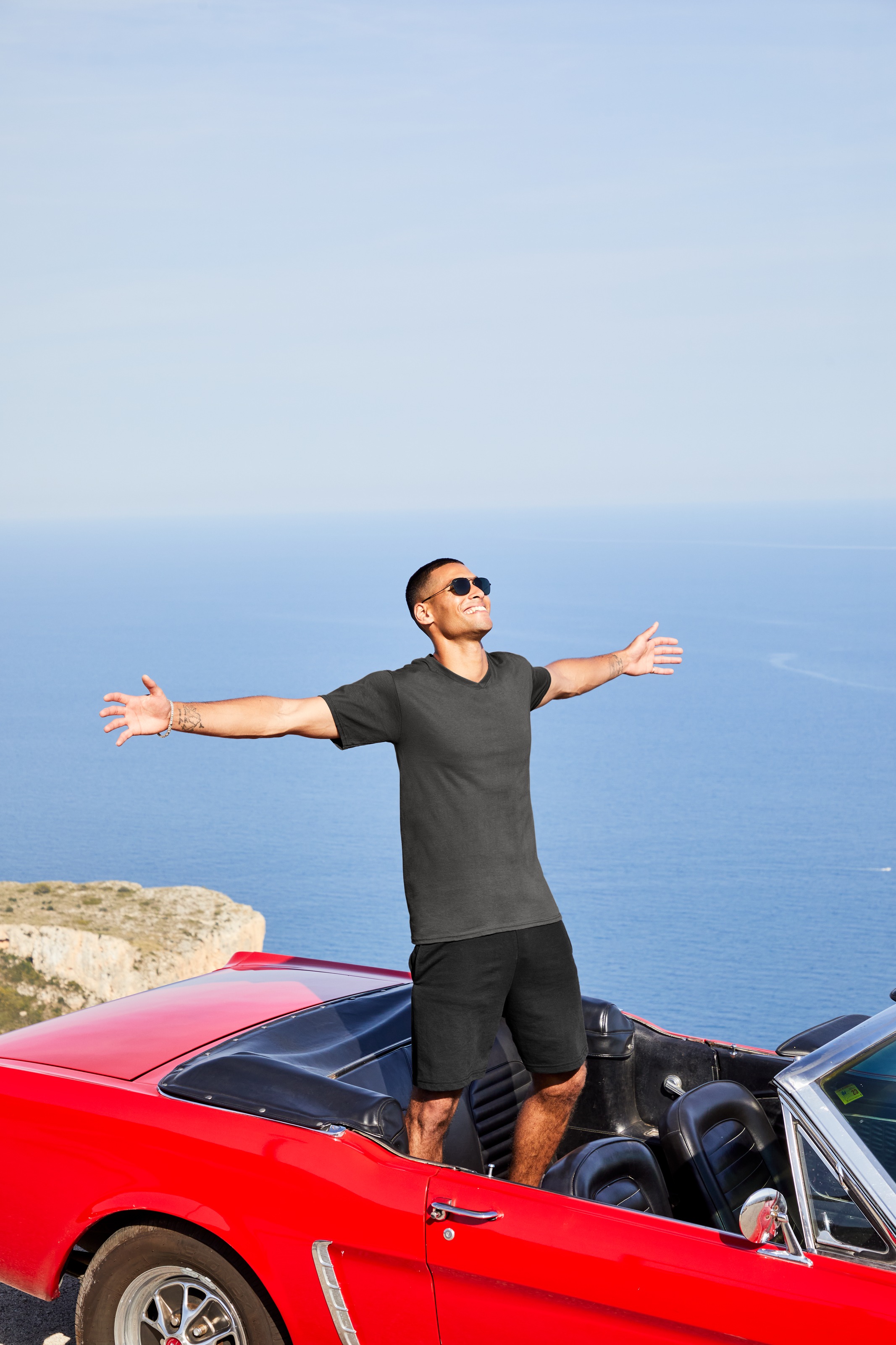 Fruit of the Loom T-Shirt Packung, 6 Stk. aus Baumwolle, V-Ausschnitt, 6-teilig