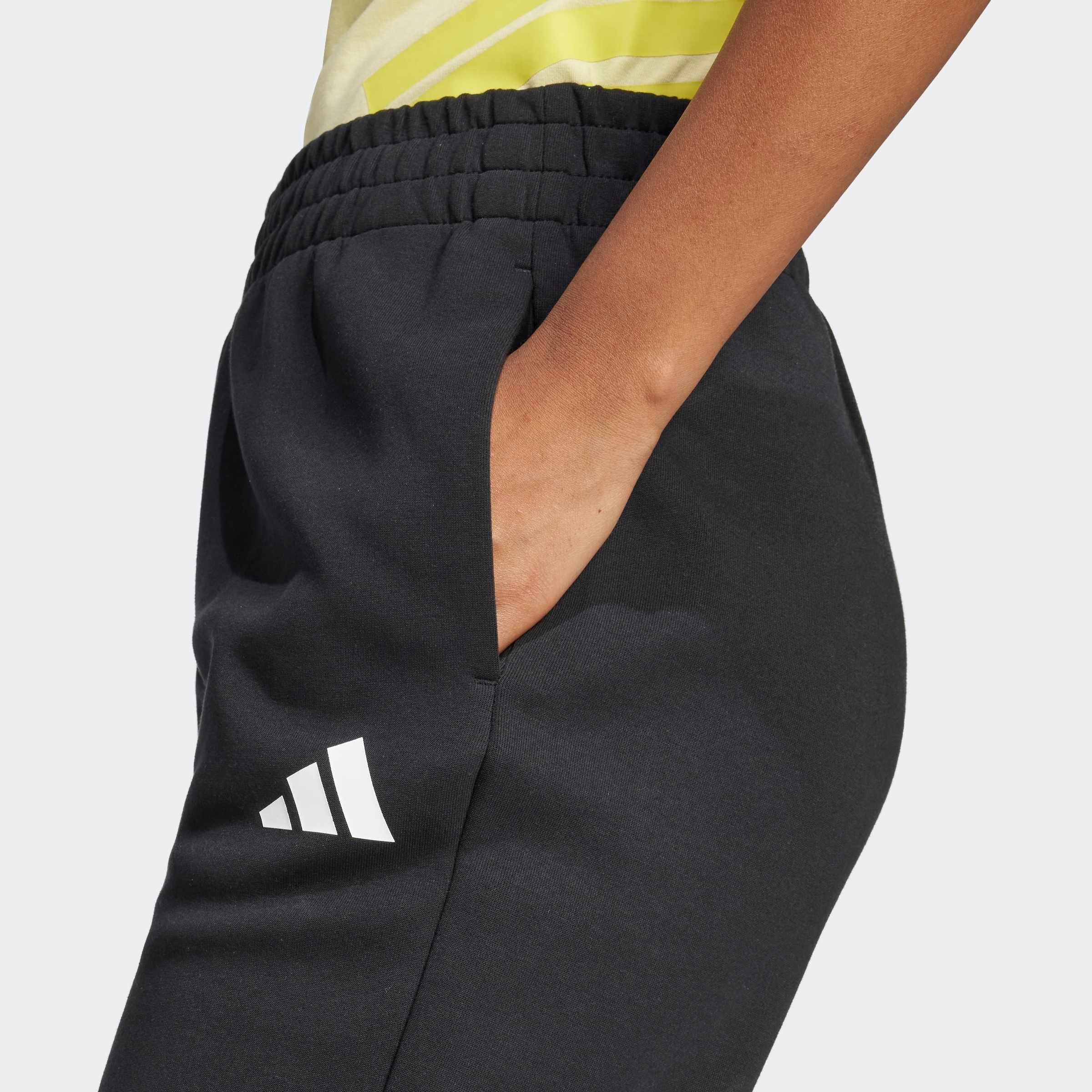 adidas Sportswear Sporthose »FUTURE ICONS SMALL LOGO«  Regulär geschnitten, elastischer Bund