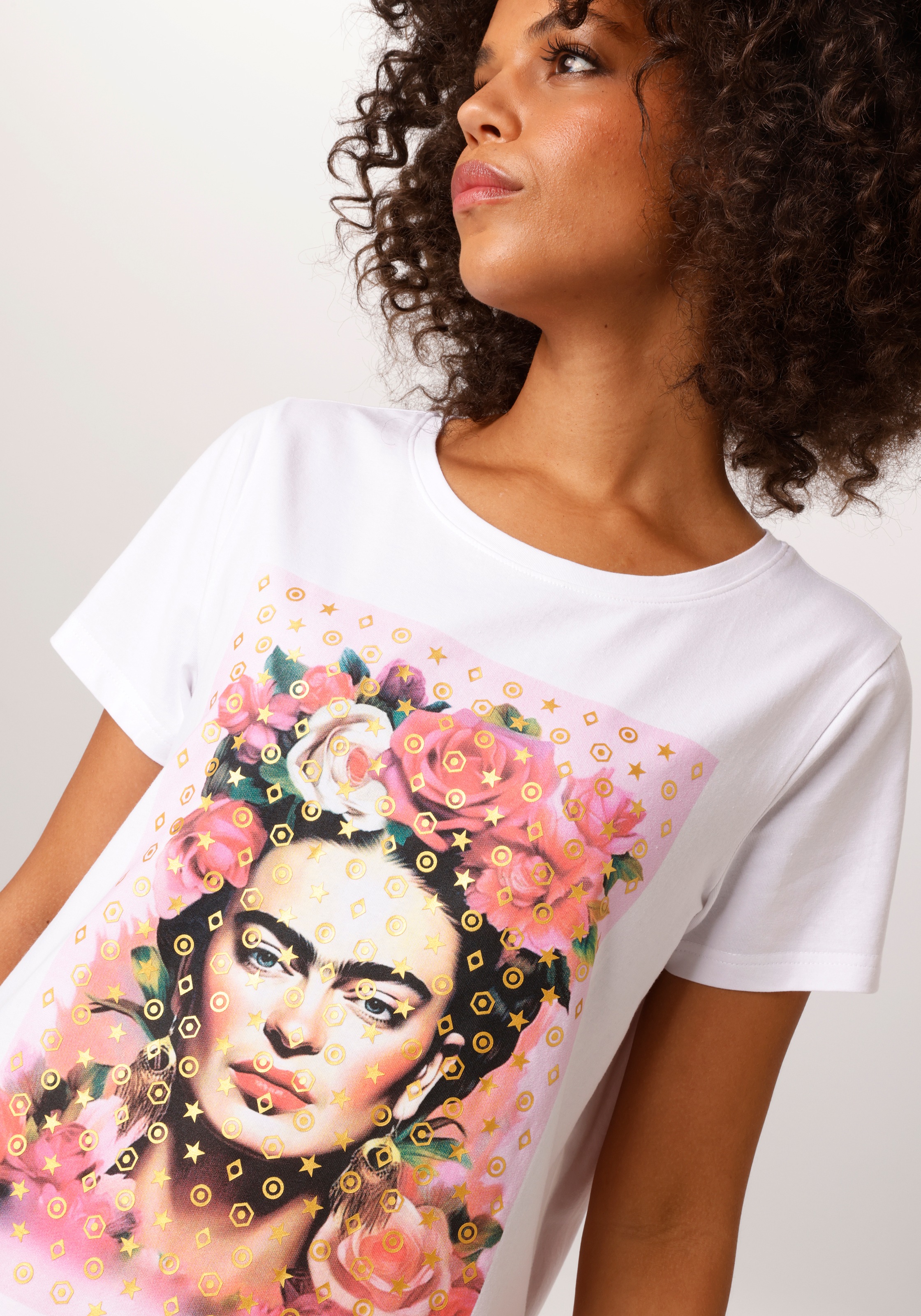 Aniston CASUAL T-Shirt mit goldfarbenem Foliendruck verzierter Frontprint - NEUE KOLLEKTION