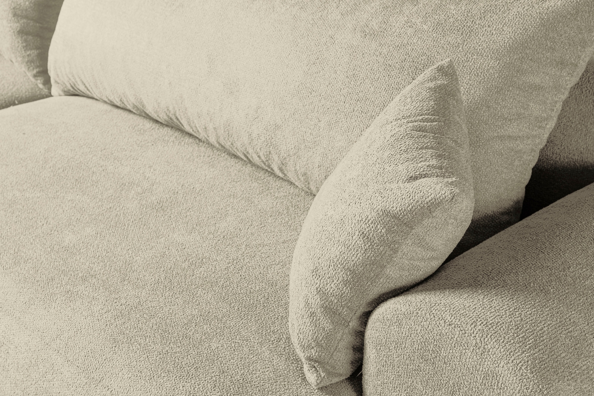 WERK2 Ecksofa »Ewela, modern, inkl. Bettfunktion & Bettkasten, bequem, Breite 265cm« moderner Boucle Bezug, Liegefläche 200/140cm