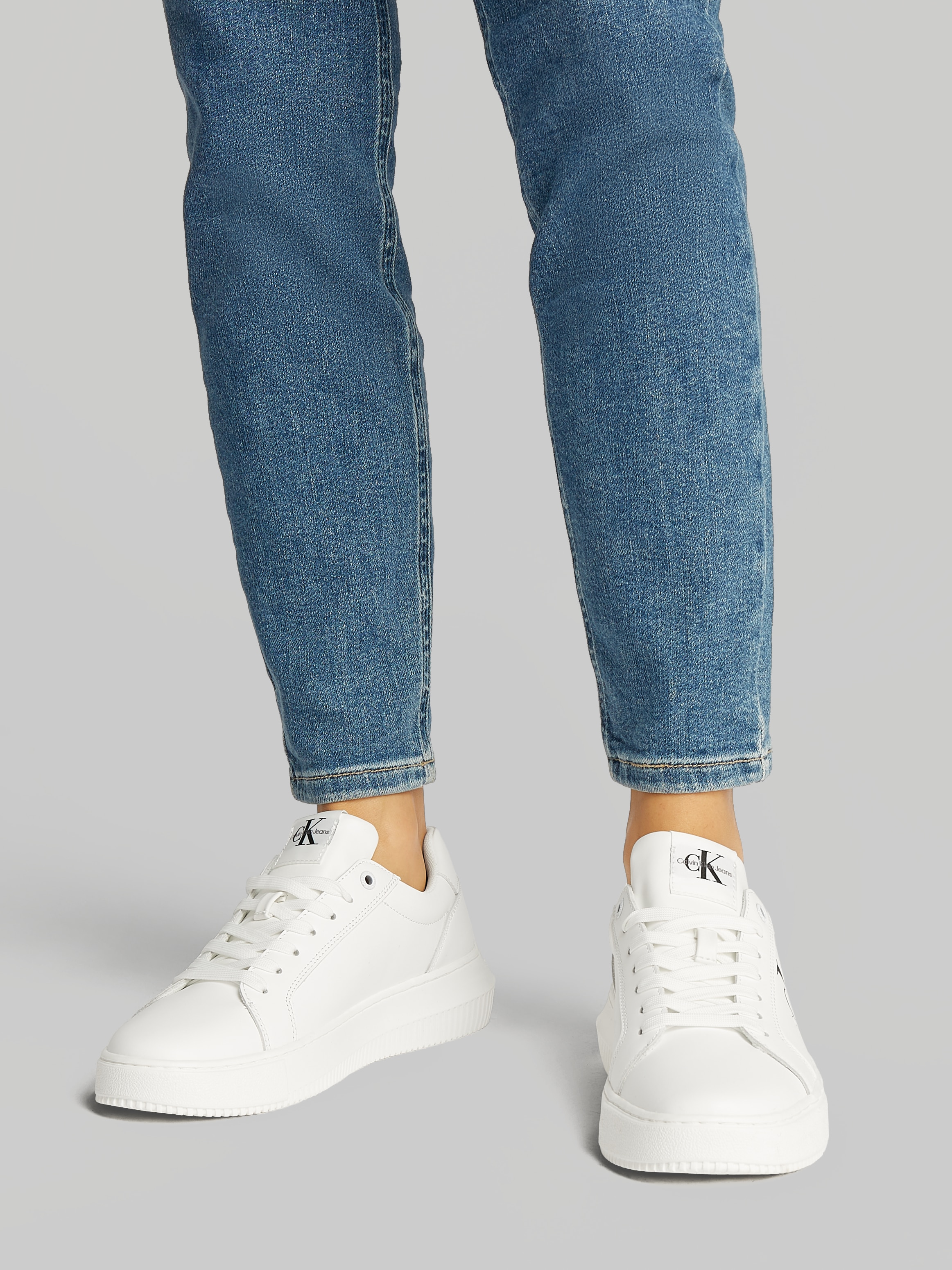 Calvin Klein Jeans Plateausneaker »CHUNKY CUPSOLE MONO LTH WN«, Freizeitschuh, Halbschuh, Schnürschuh mit CK-Schriftzug an der Seite