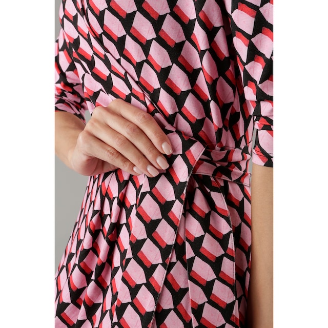 Aniston SELECTED Jerseykleid, mit Allover-Muster und Ausschnitt in  Wickeloptik bei OTTOversand