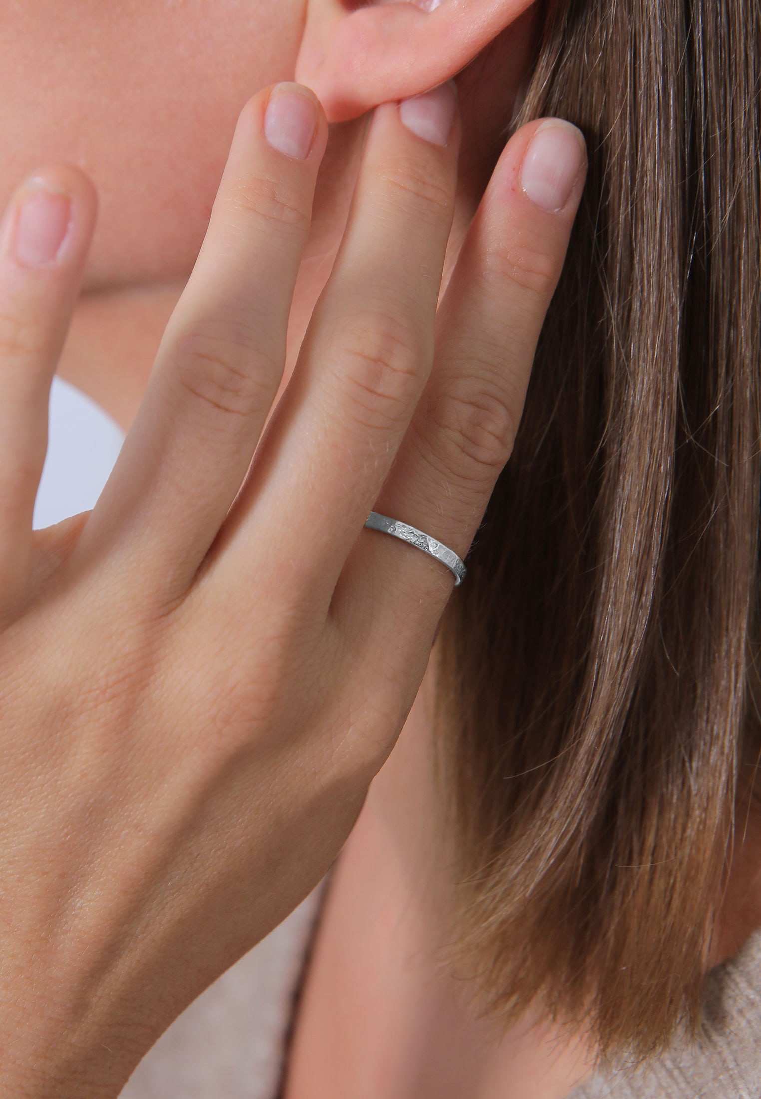 Elli Fingerring »Ring Basic Bandring Fein Gehämmert 925 Silber«