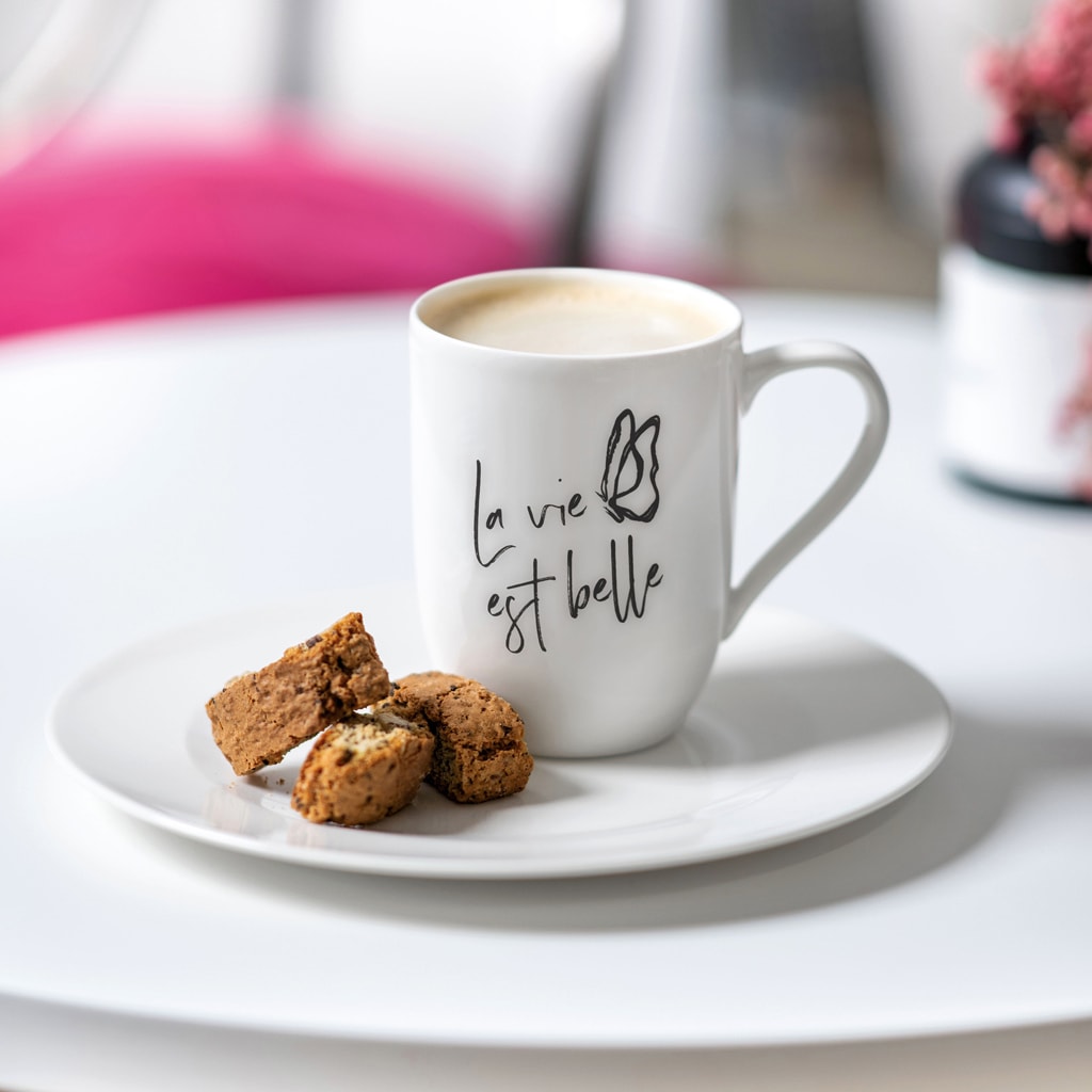 Villeroy & Boch Becher »Becher mit Henkel 'La vie est belle' Statement 290 ml weiß«