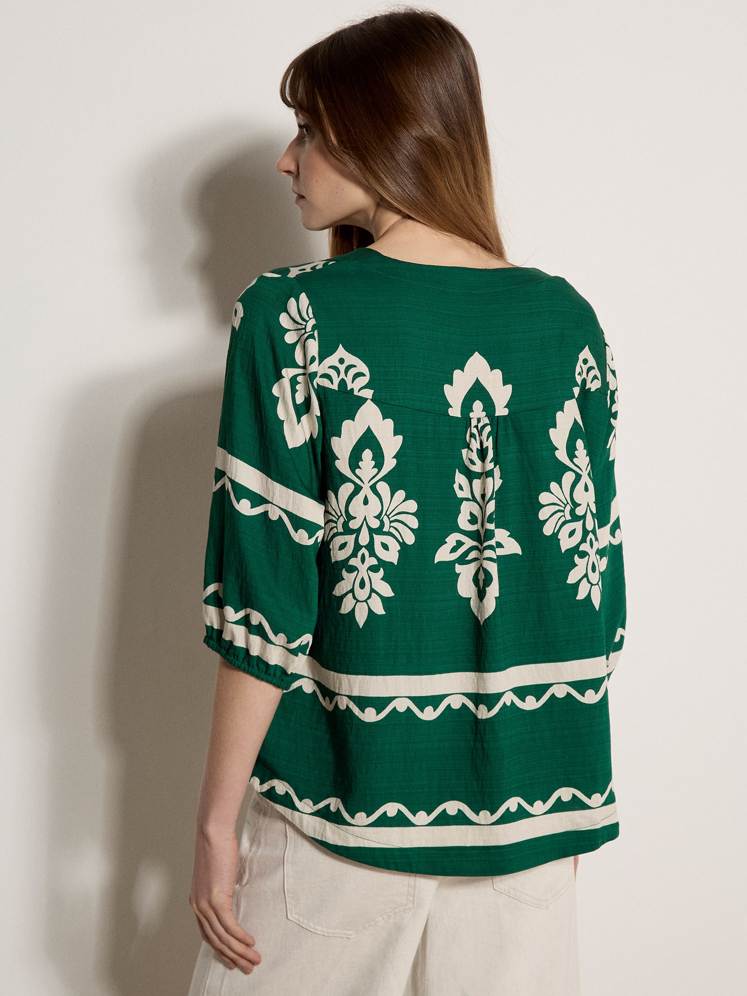 Apricot Blusentop »Folk Floral Bluse« mit Blumenapplikation