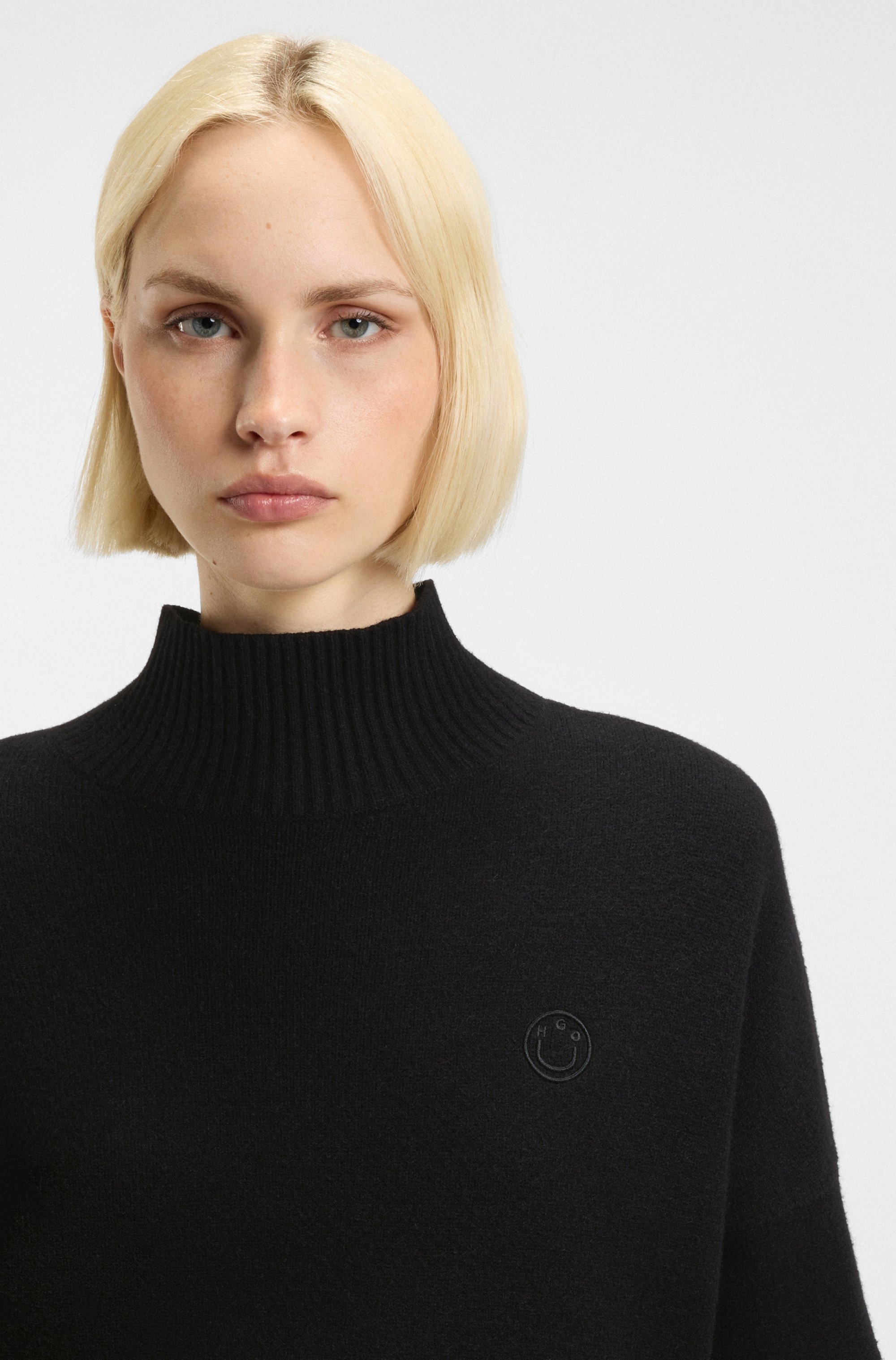 HUGO Blue Stehkragenpullover »Sesty«, in Cropped-Länge, Oversize Fit