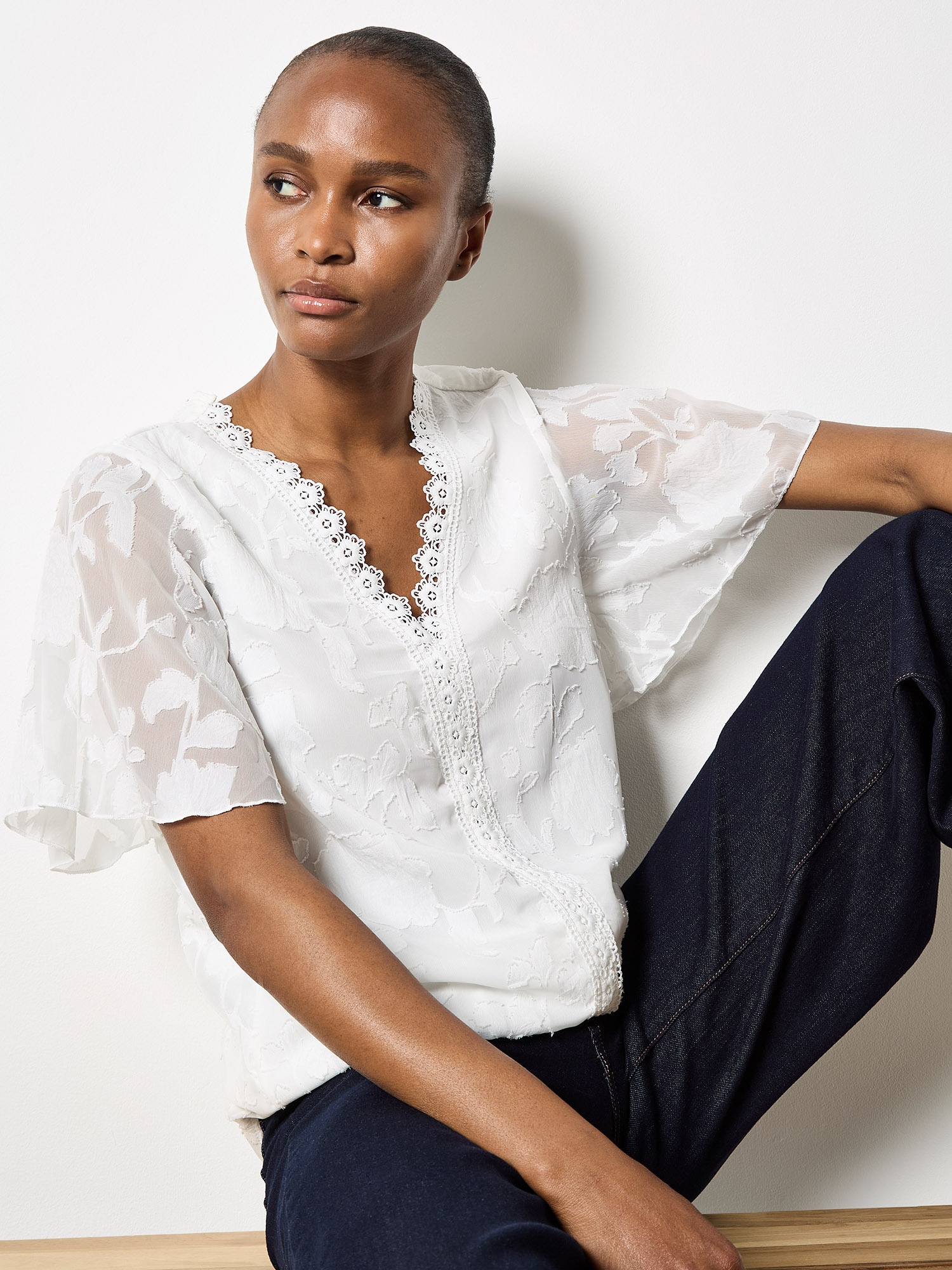 Apricot Klassische Bluse »Bluse« mit Häkelbordüre