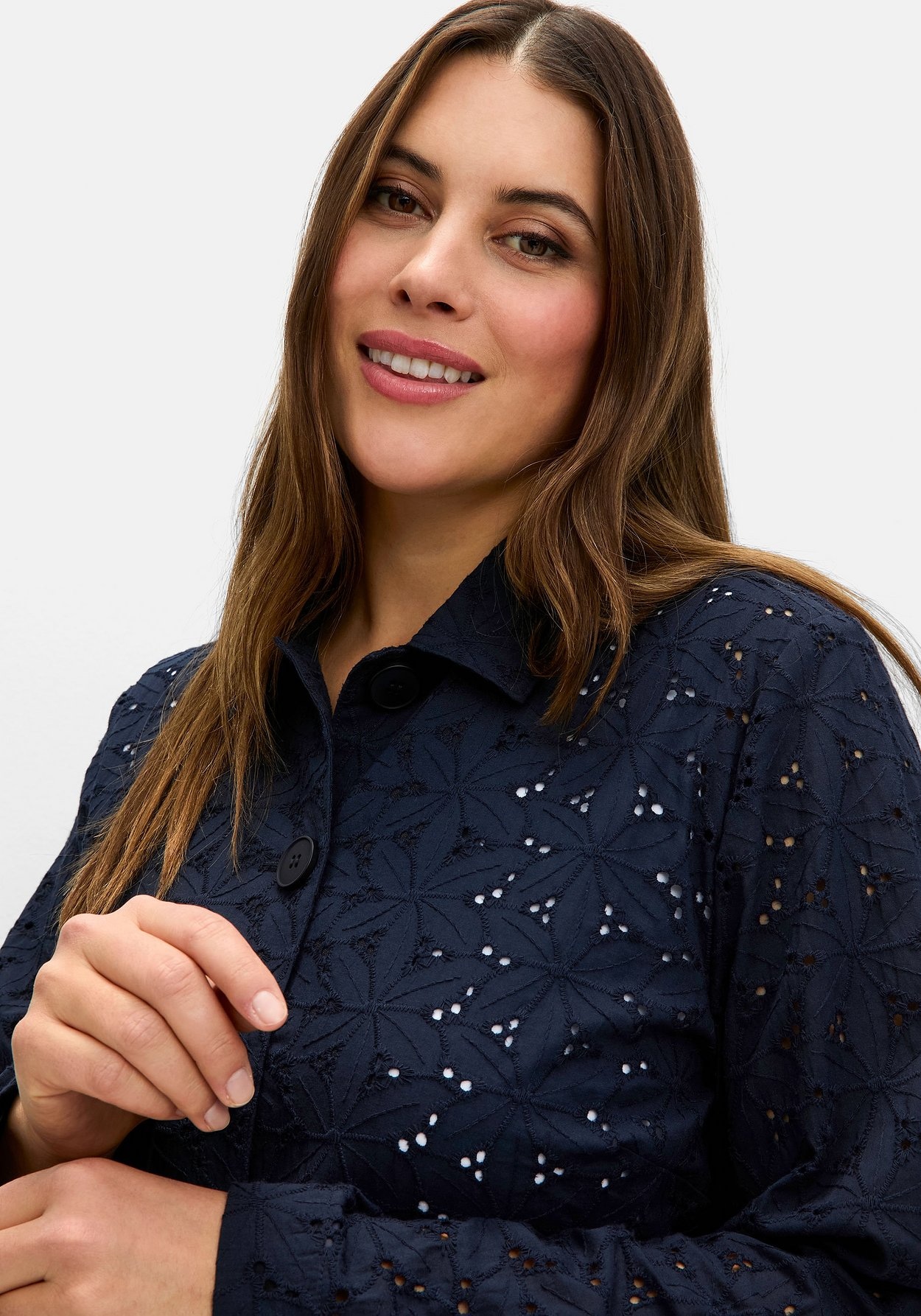 Sheego Jackenblazer »Blusenjacke aus Baumwolle mit Lochspitze«